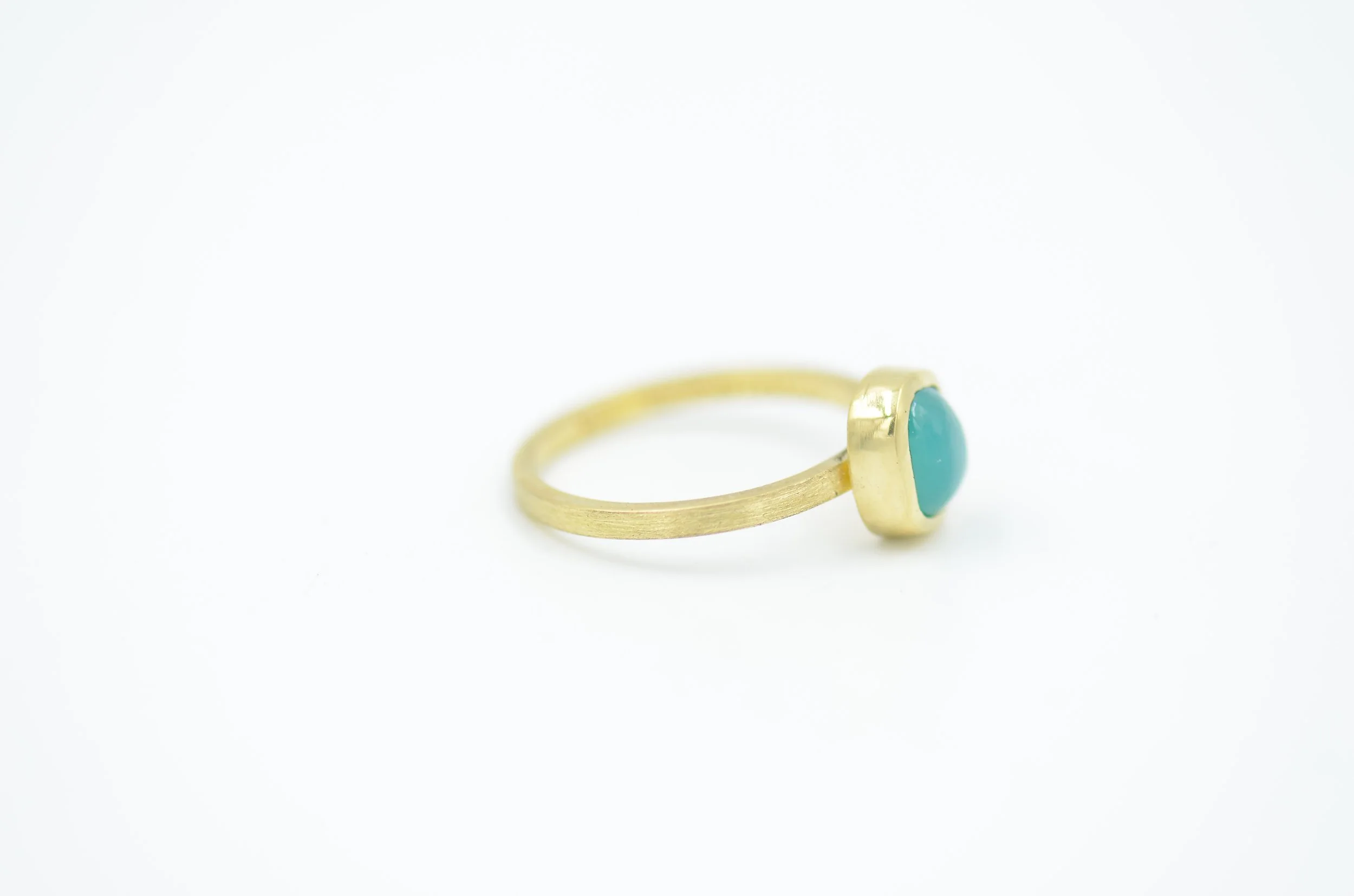 Gem Silica Gold Ring