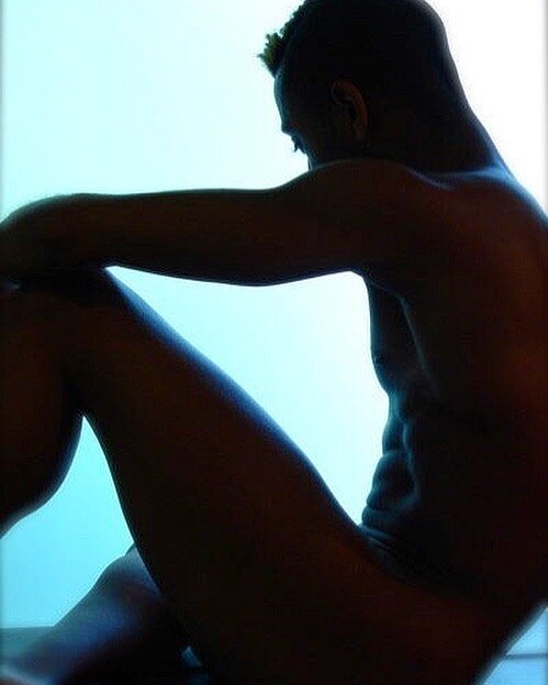 Ye olde pic of me from my modeling days.
#blackisbeautiful