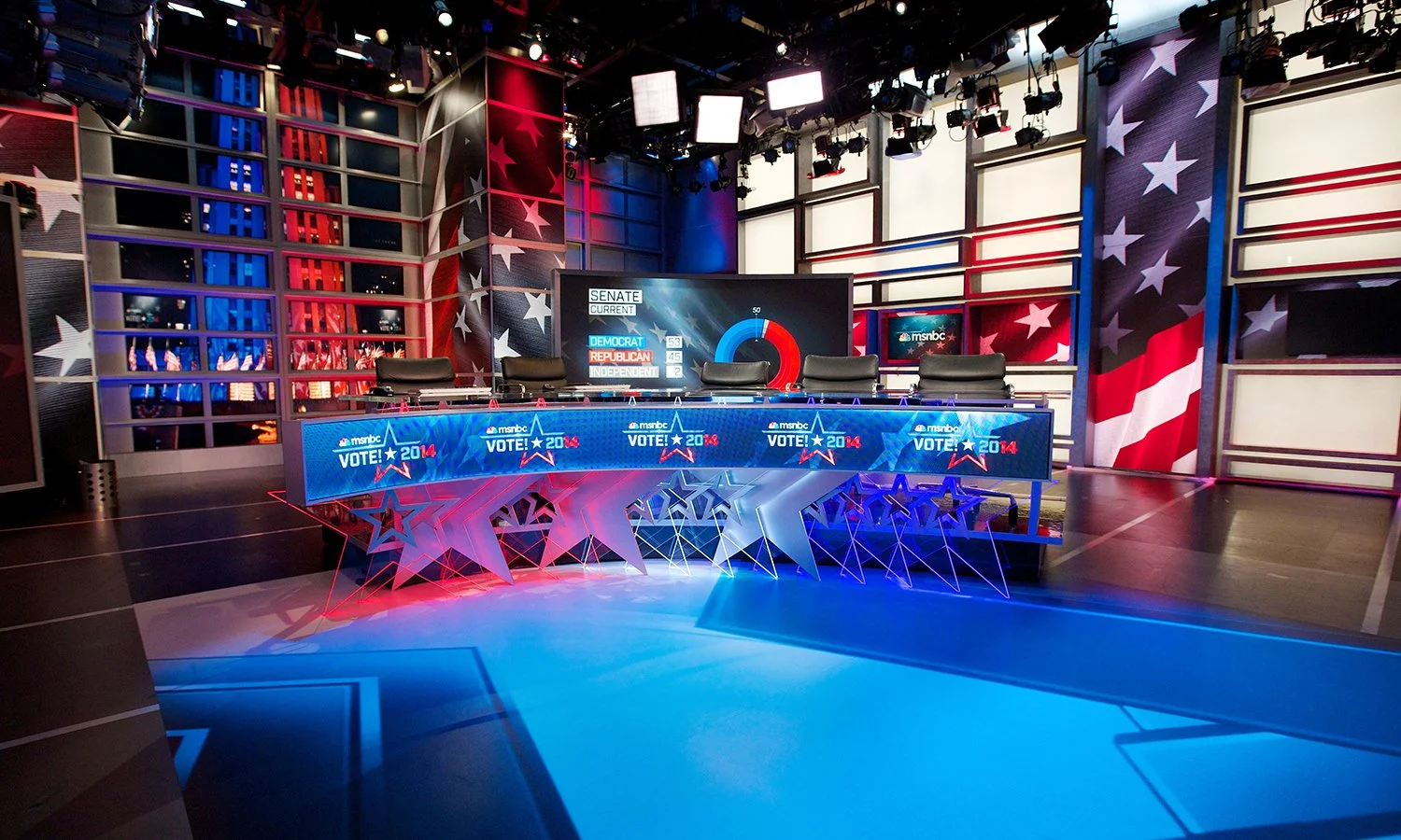MSNBC-MidtermDesks-Ph01.jpg