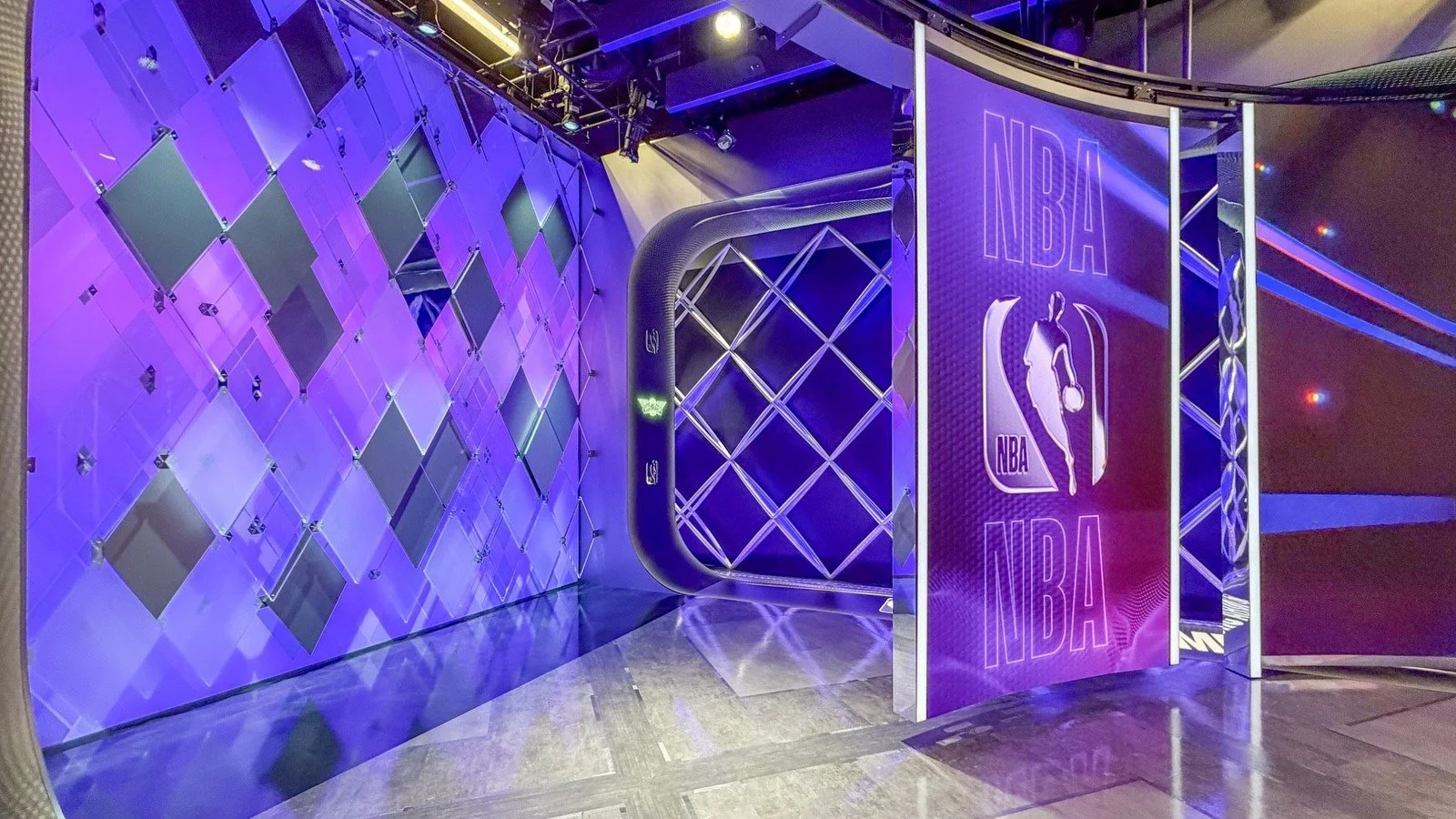 imgi_49_NCS_NBC-Sports_NBA_Studio-1_0072.jpg