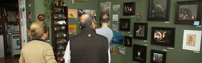 See? A little corner of a kitchen peeking through! I want to live like this.