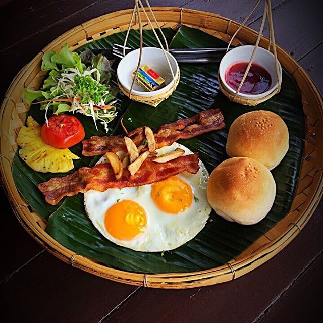Breakfast in paradise cottage ka