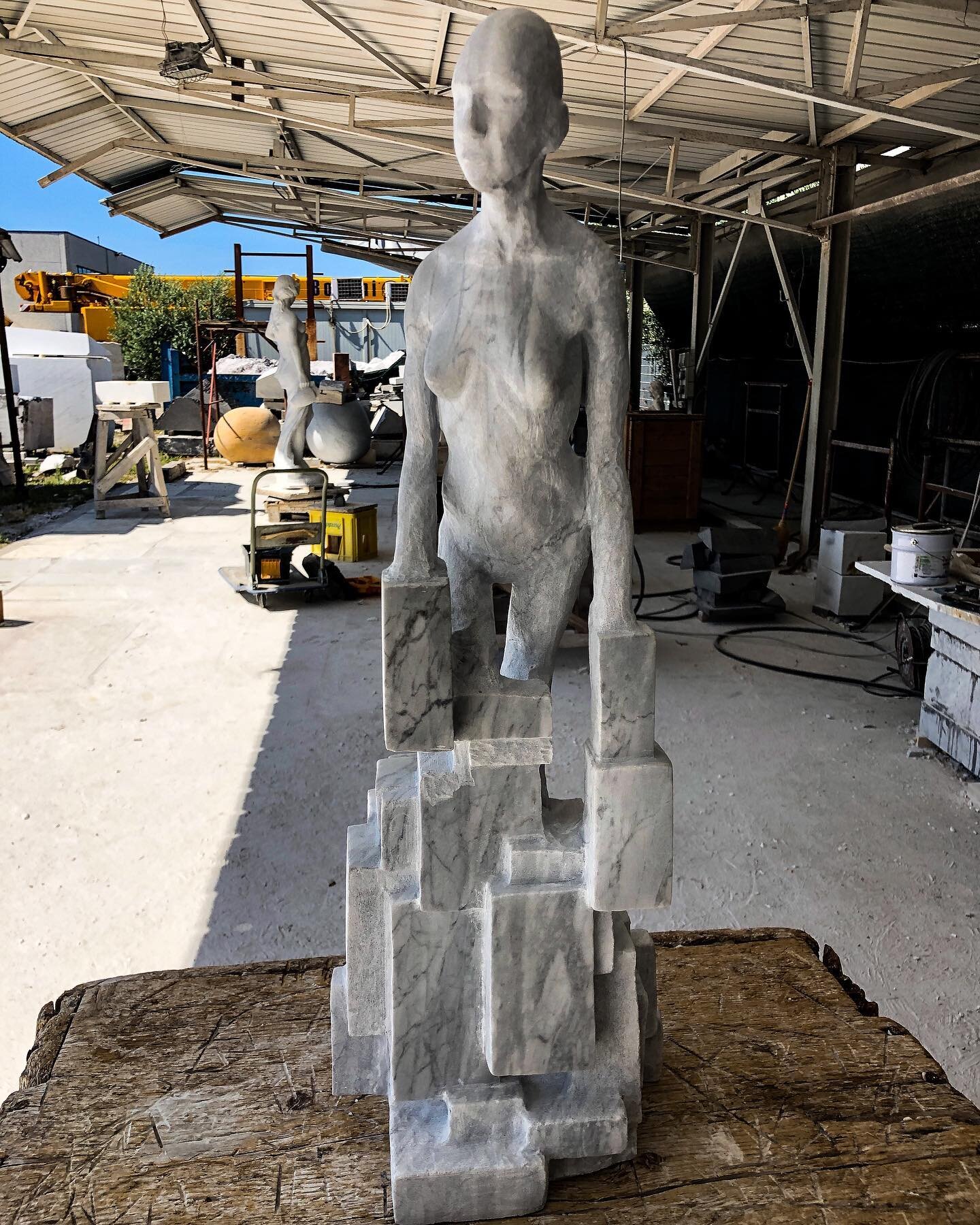 This morning we wrapped up our time in Carrara, Italy, and I can't emphasize enough what an amazing experience it has been. This piece still has a bit of work left to do, but I have learned so much about stonecarving and gained a new aporeciation for