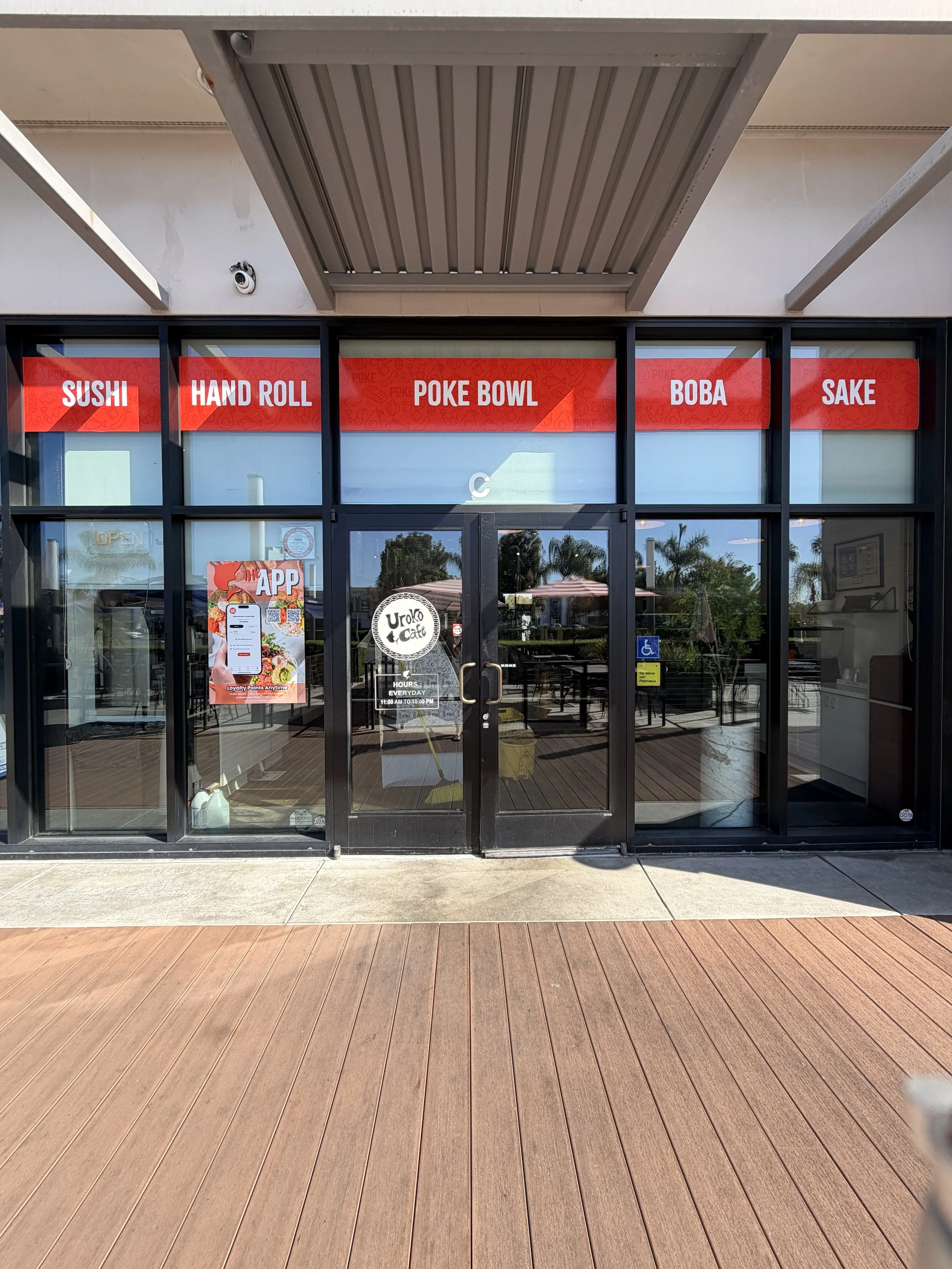 Uroko Poke Cypress Entrance Sushi Hand roll Poke Bowl Boba Sake.JPG