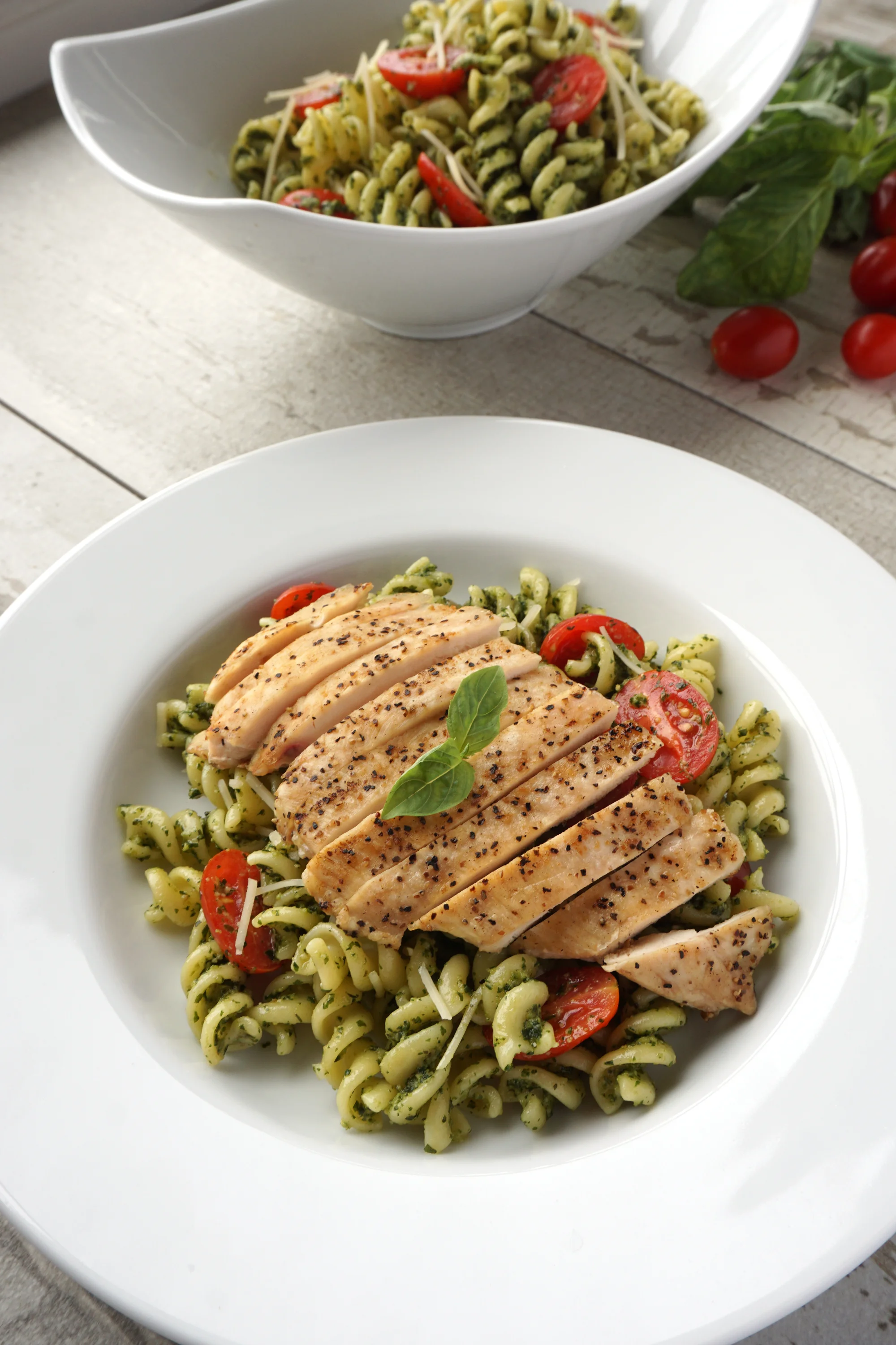 Classic Pesto Pasta Salad with Grilled Chicken