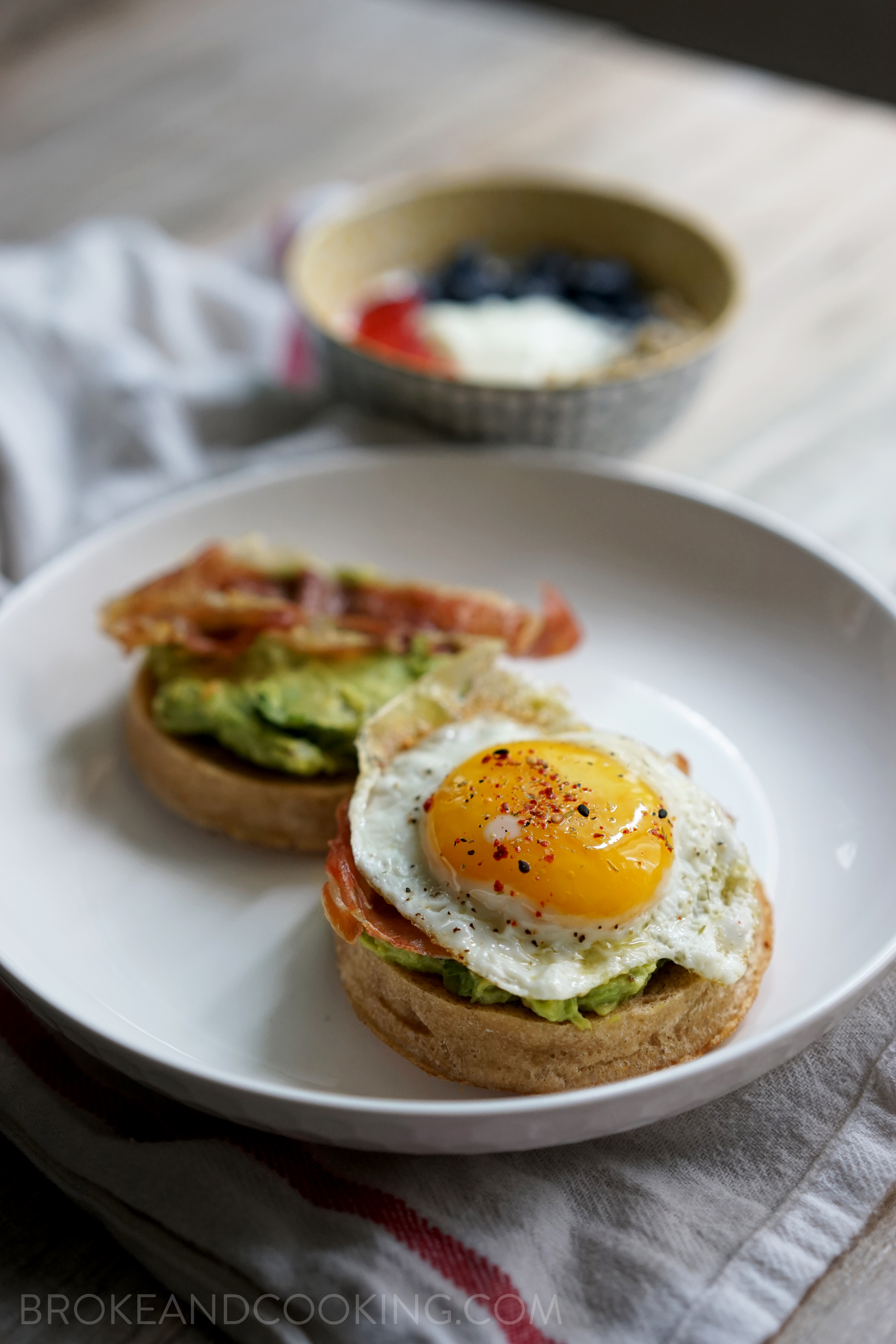 https://images.squarespace-cdn.com/content/v1/55971dafe4b0af241ed11246/1473674703437-P9HHORW9NX5RLE7YUYGC/Crispy+Prosciutto+Breakfast+Sammies+Recipe+by+Broke+and+Cooking+-+www.brokeandcooking.com