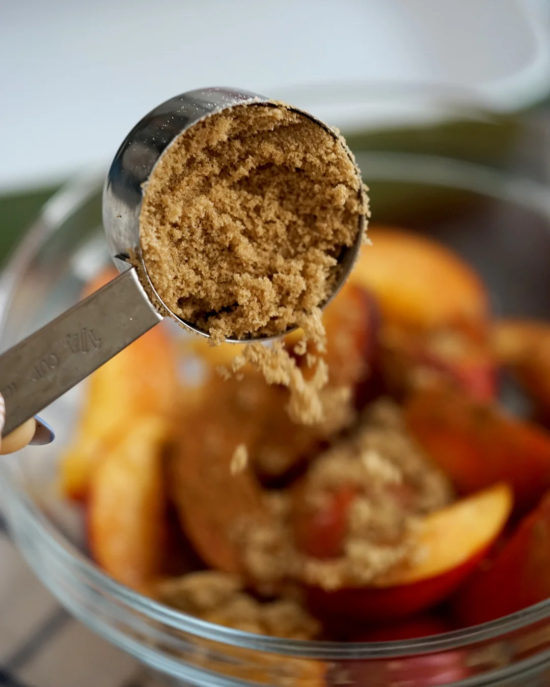 BrokeAndCooking_NectarineCrumble_4802.jpg
