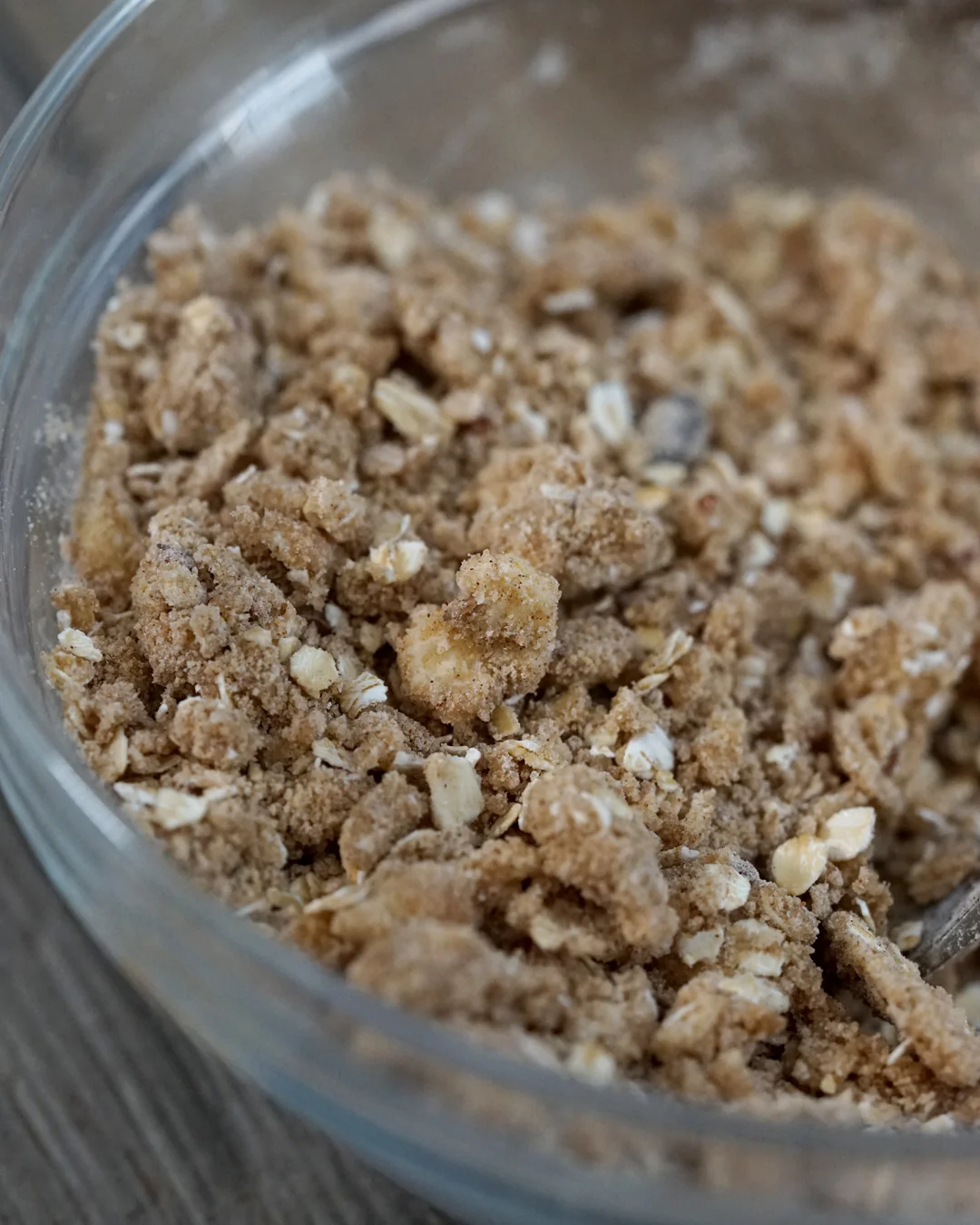 BrokeAndCooking_NectarineCrumble_4829.jpg