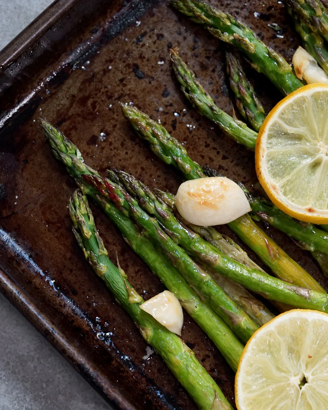 BrokeAndCooking_RoastedAsparagus_IG_7405.jpg