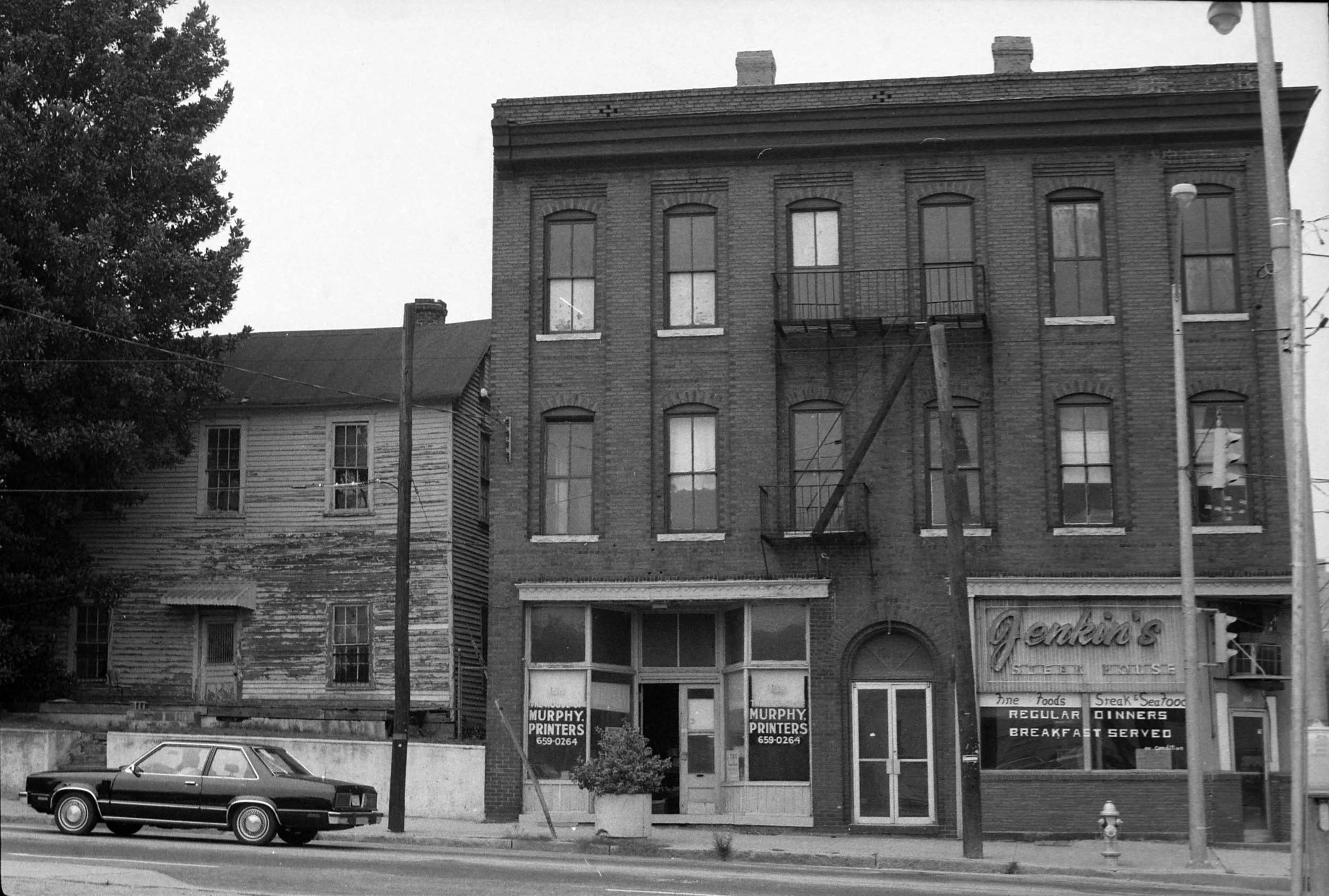 Photograph by Lanna Swindler. Atlanta Journal-Constitution Photographic Archives. Special Collections and Archives, Georgia State University Library.