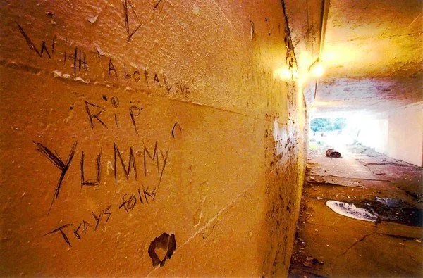 A graffiti memorial marks a wall in the South Side viaduct where Robert “Yummy” Sandifer’s body was found. (Chicago Tribune)
