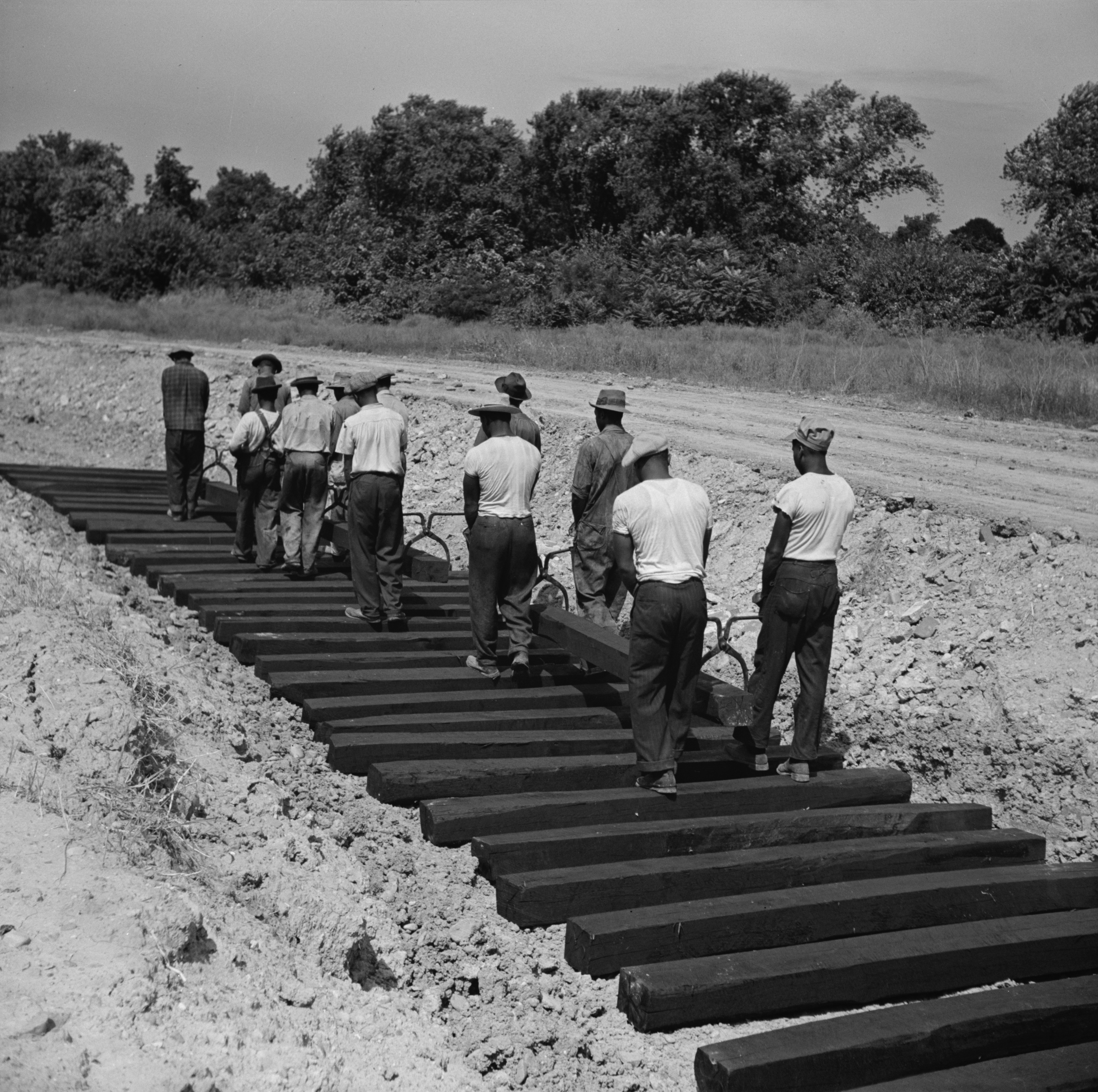 Photograph by Howard Liberman (1942) Courtesy of the Library of Congress