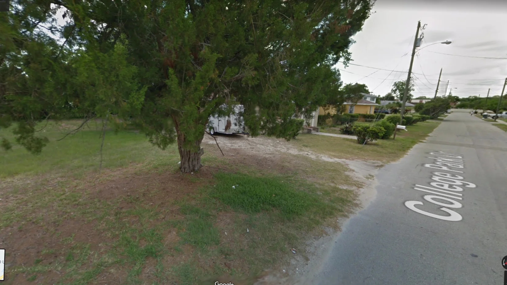 223/227 Google Street View of family lot on College Park Dr. (2011)