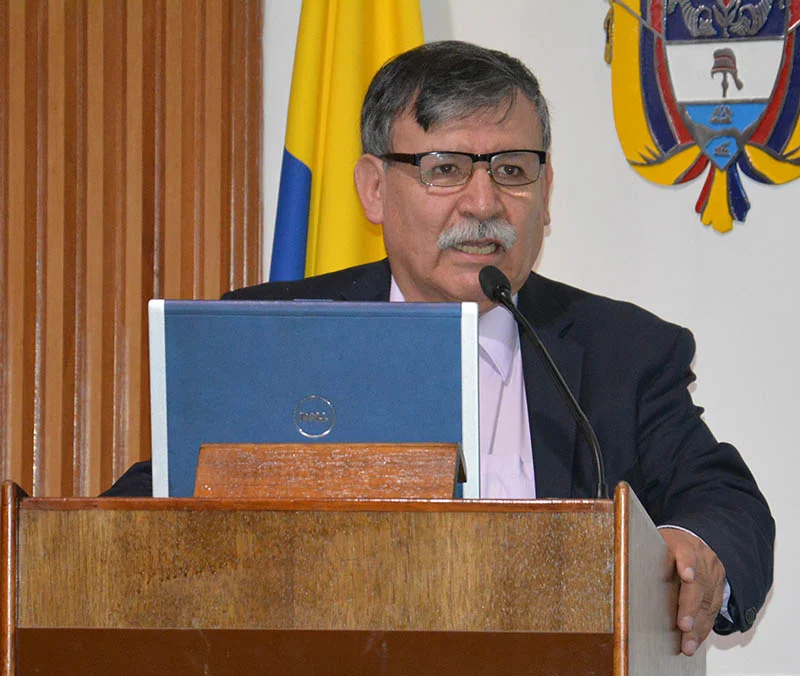 oscar andia salazar