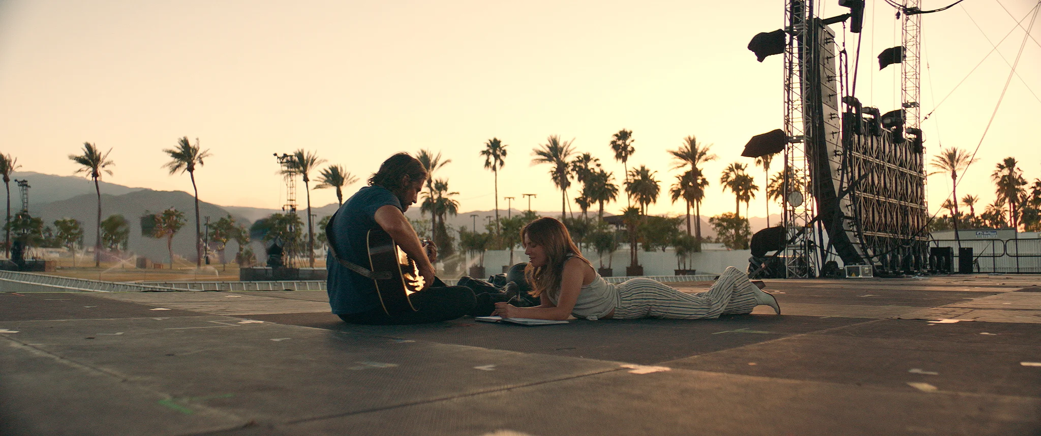 AStarIsBorn_Fotopelícula_17482.jpg