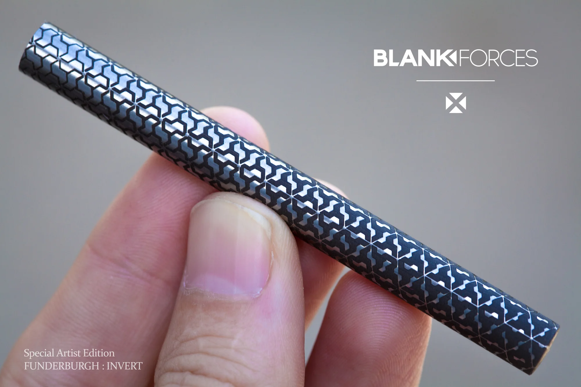 EDC Ink X1 with the Funderburgh INVERT engraving pattern
