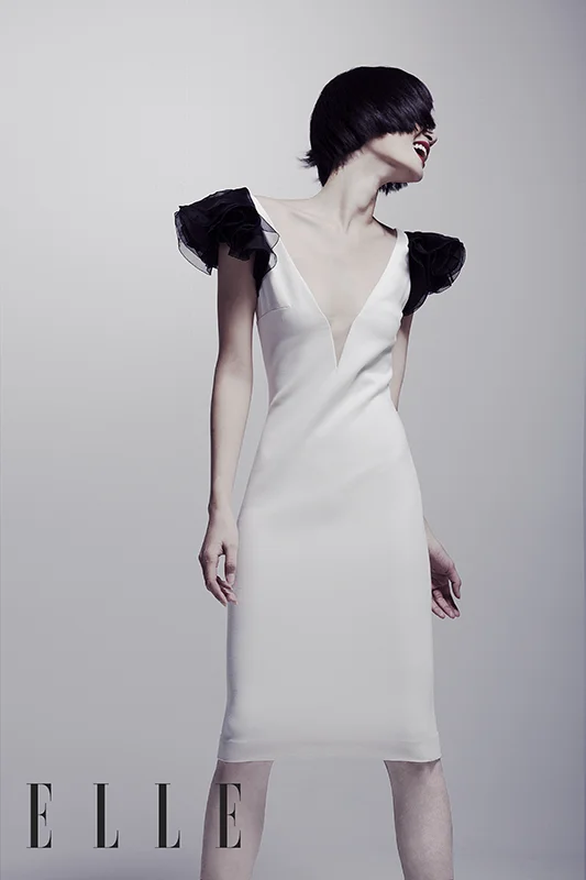 Elle_879_F_wlogo_SK.jpg