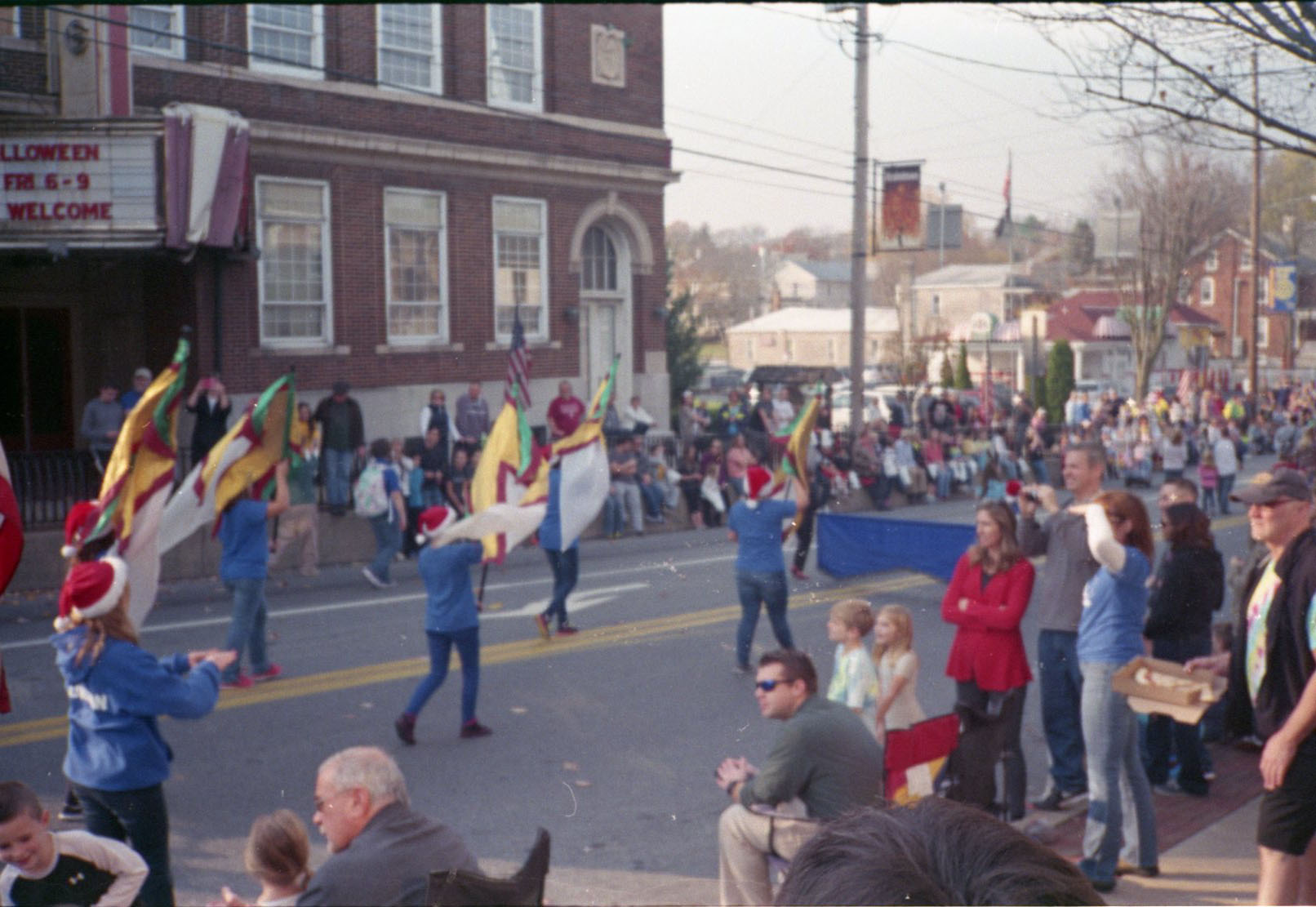 parade_2_31249489315_o.jpg