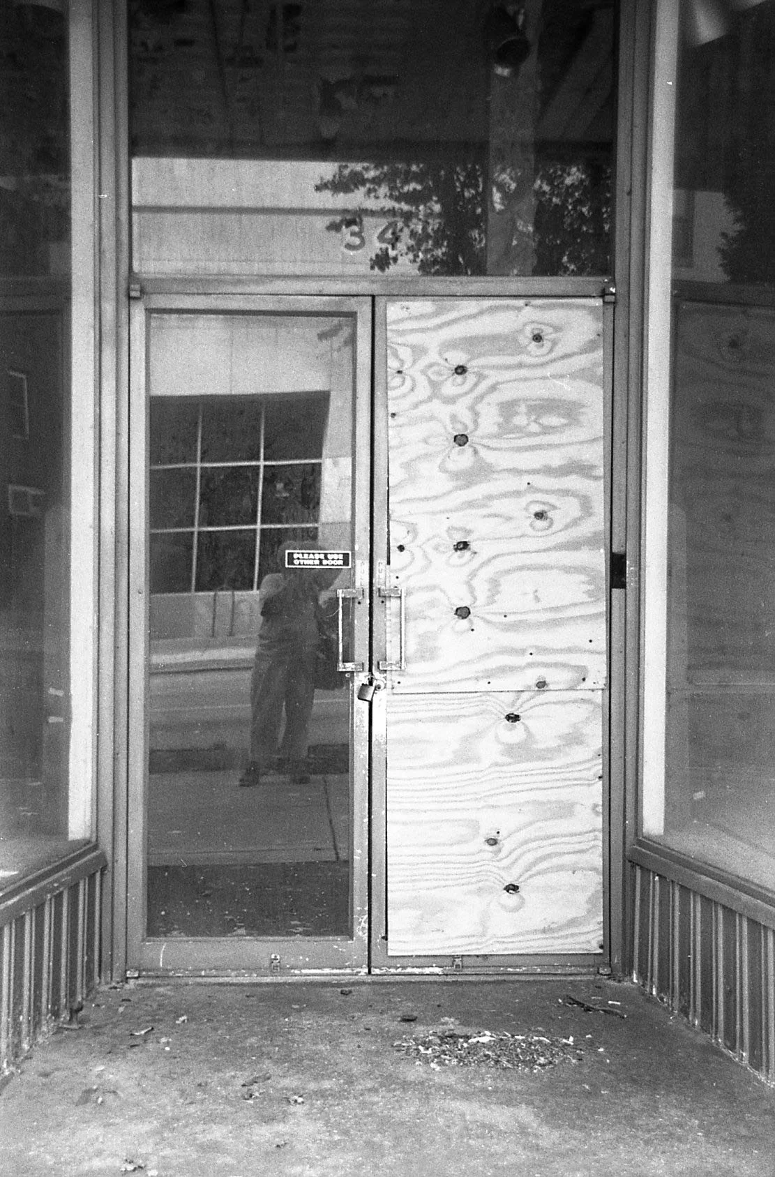 broken_door_27881043090_o.jpg
