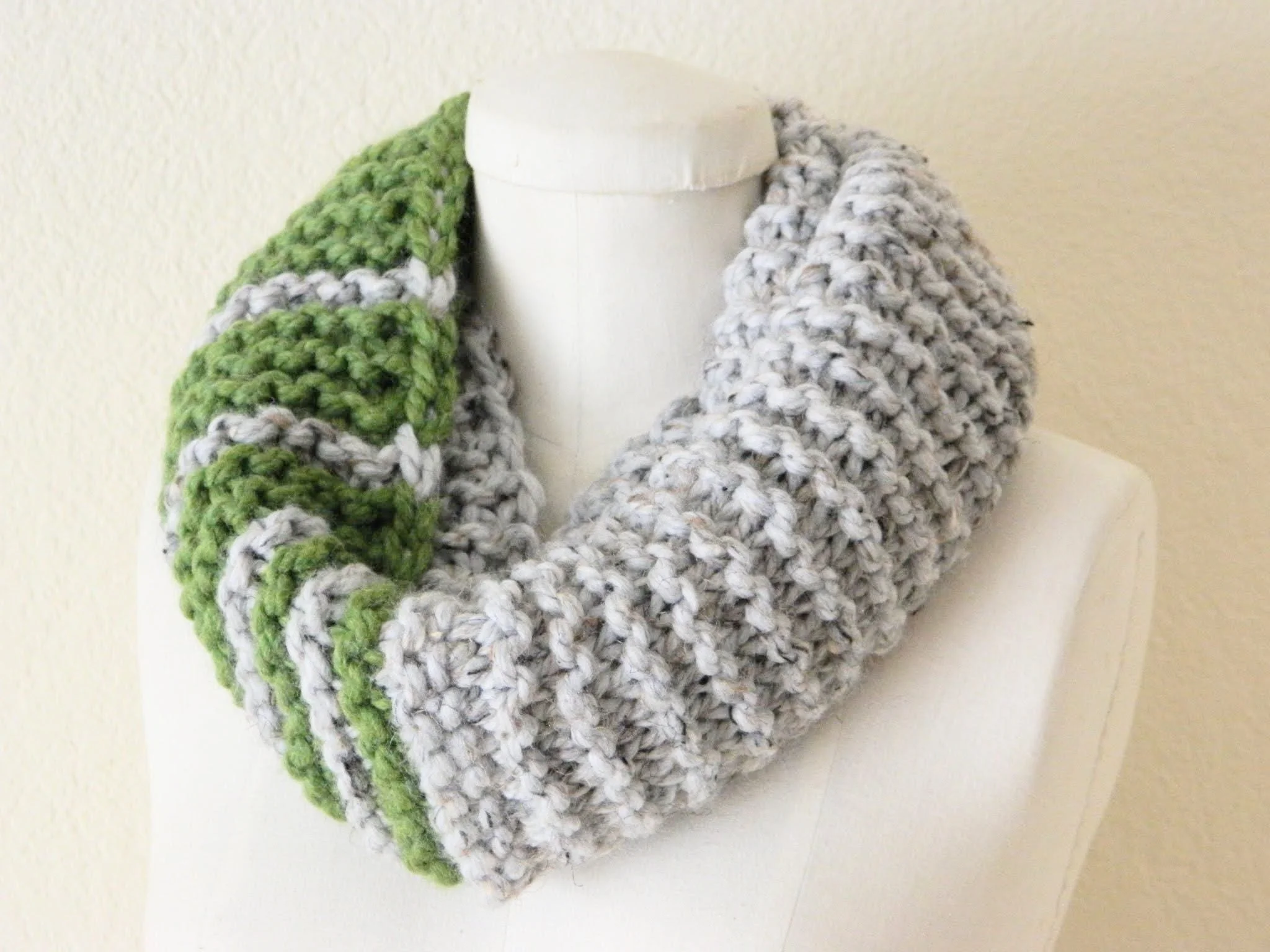https://i.etsystatic.com/5782799/r/il/36b645/1404603771/il_fullxfull.1404603771_ijef.jpg