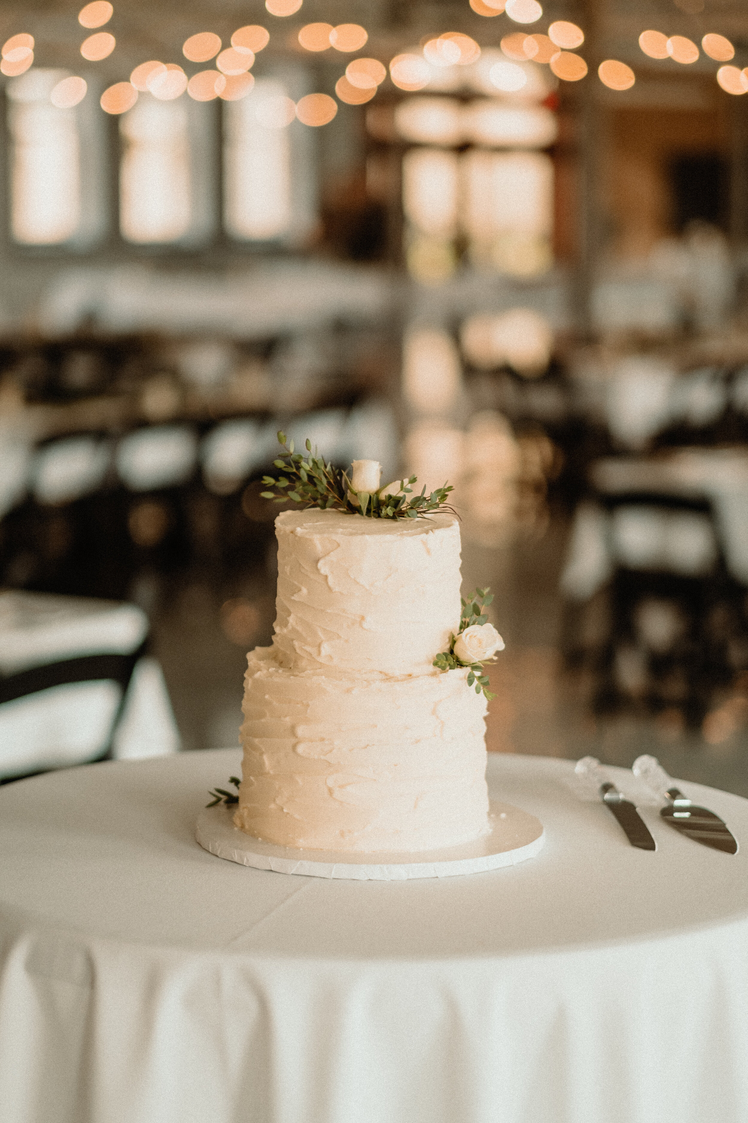 Wedding Cake ideas simple and minimalist