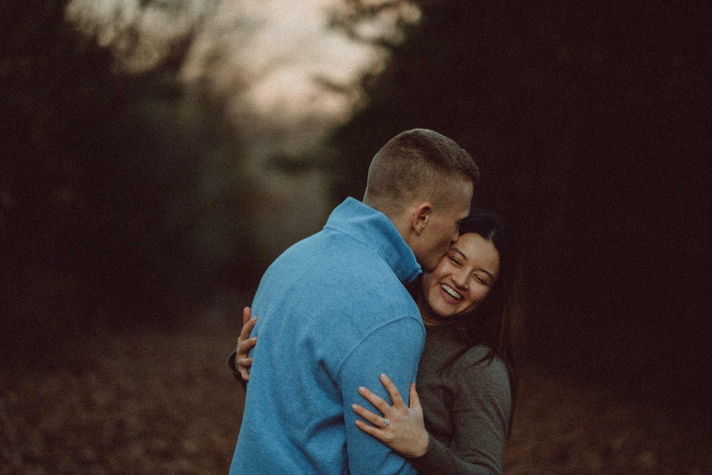 EngagementPhotosatStocktonLake36_1.jpg