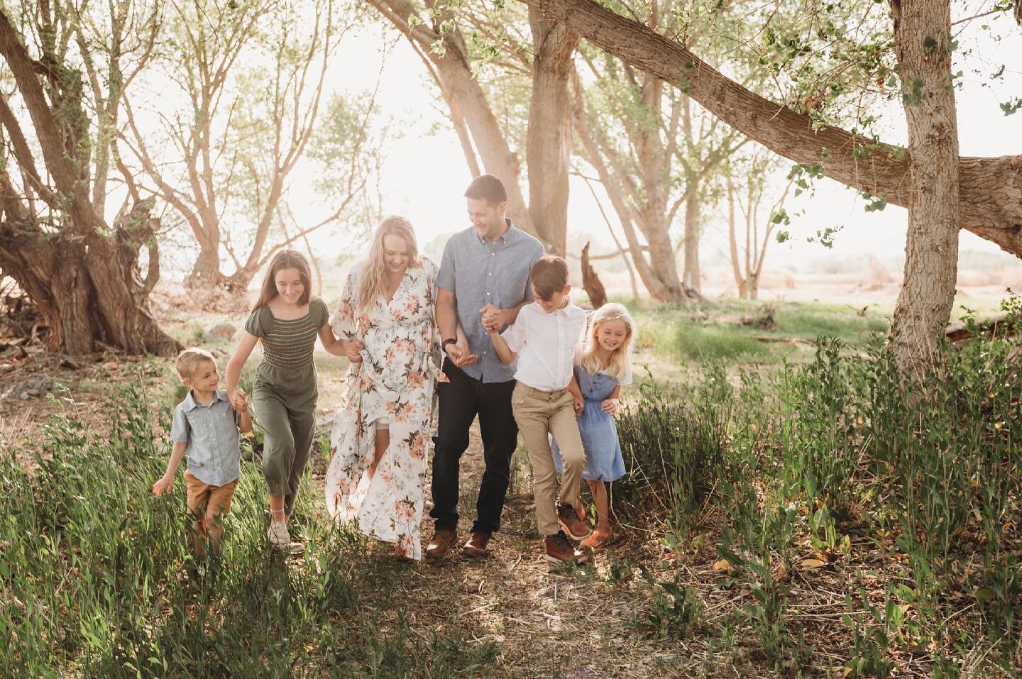 Summer family sessions have officially started and I am so excited to go to all the beautiful places with all the amazing families I get to hang out with this season ❤️