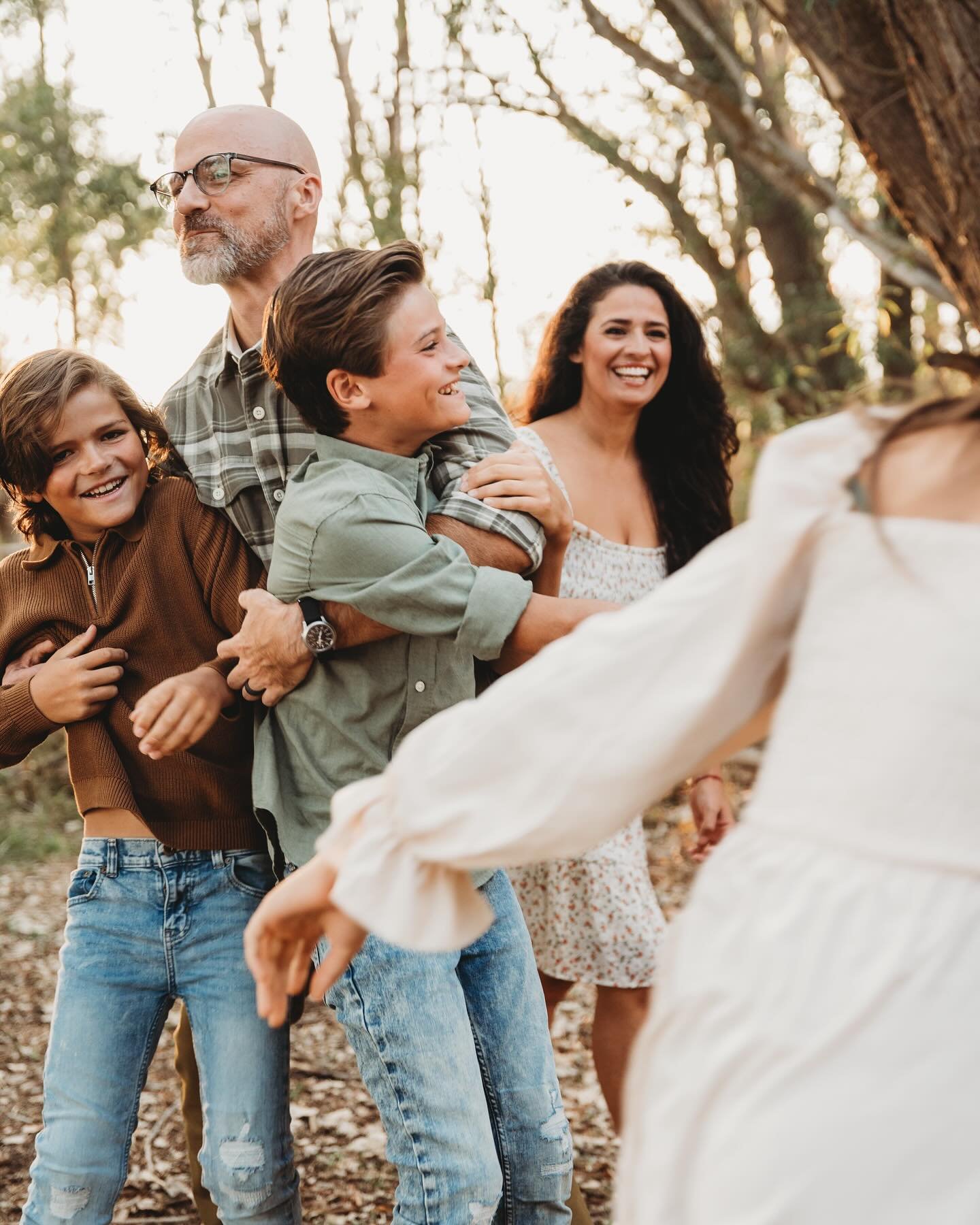 Late summer and golden light just makes me feel all warm and happy 😊
