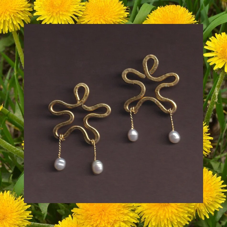earrings_pearl_alien_smwht.jpg