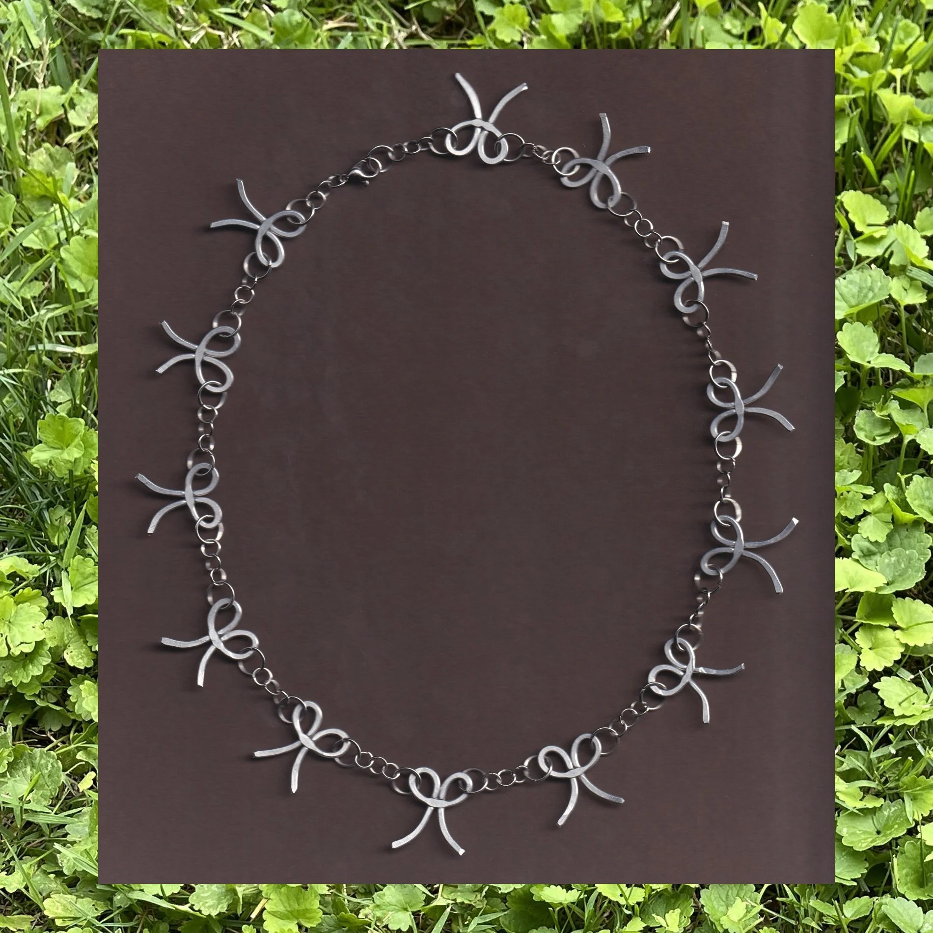 necklace_bowchain.jpg