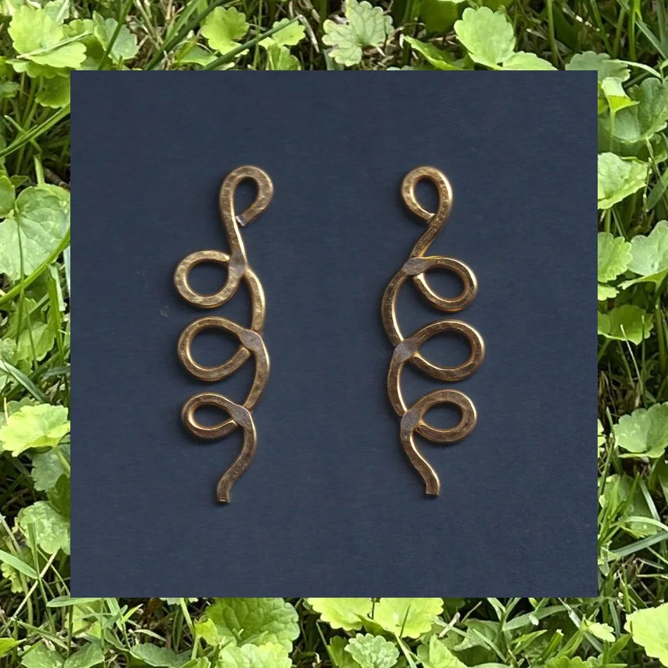 earrings_gold_loop.jpg