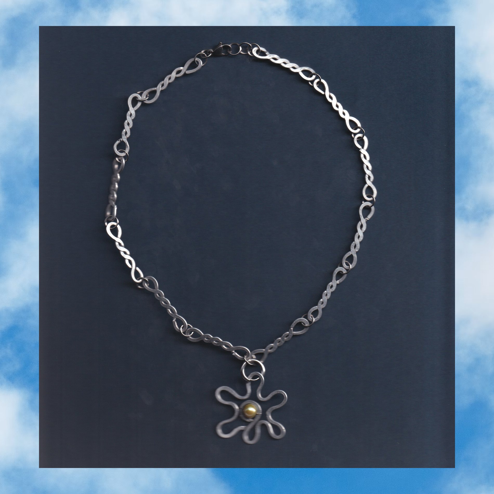 necklace_pearl flower.jpg