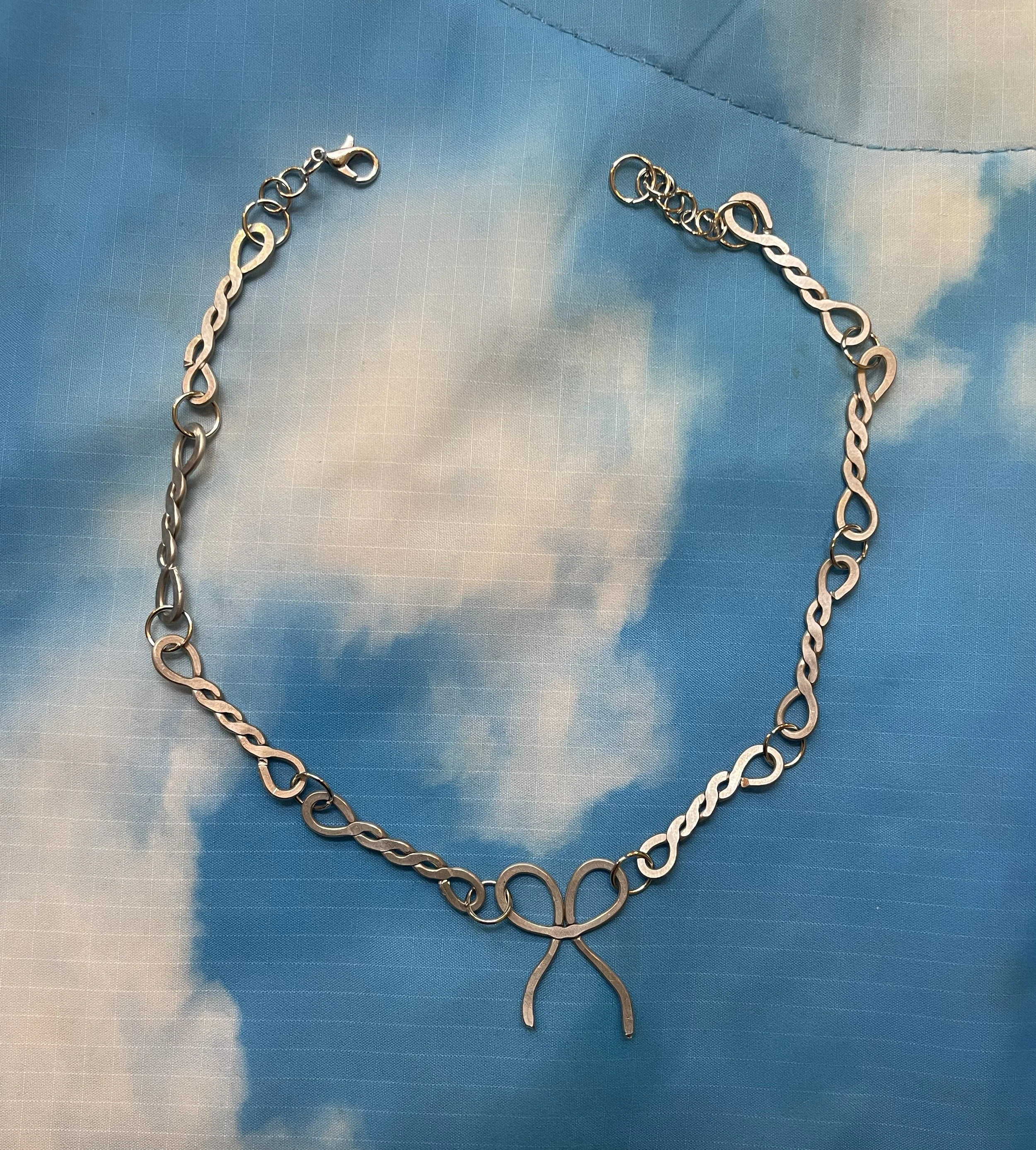 chain_single bow.jpg
