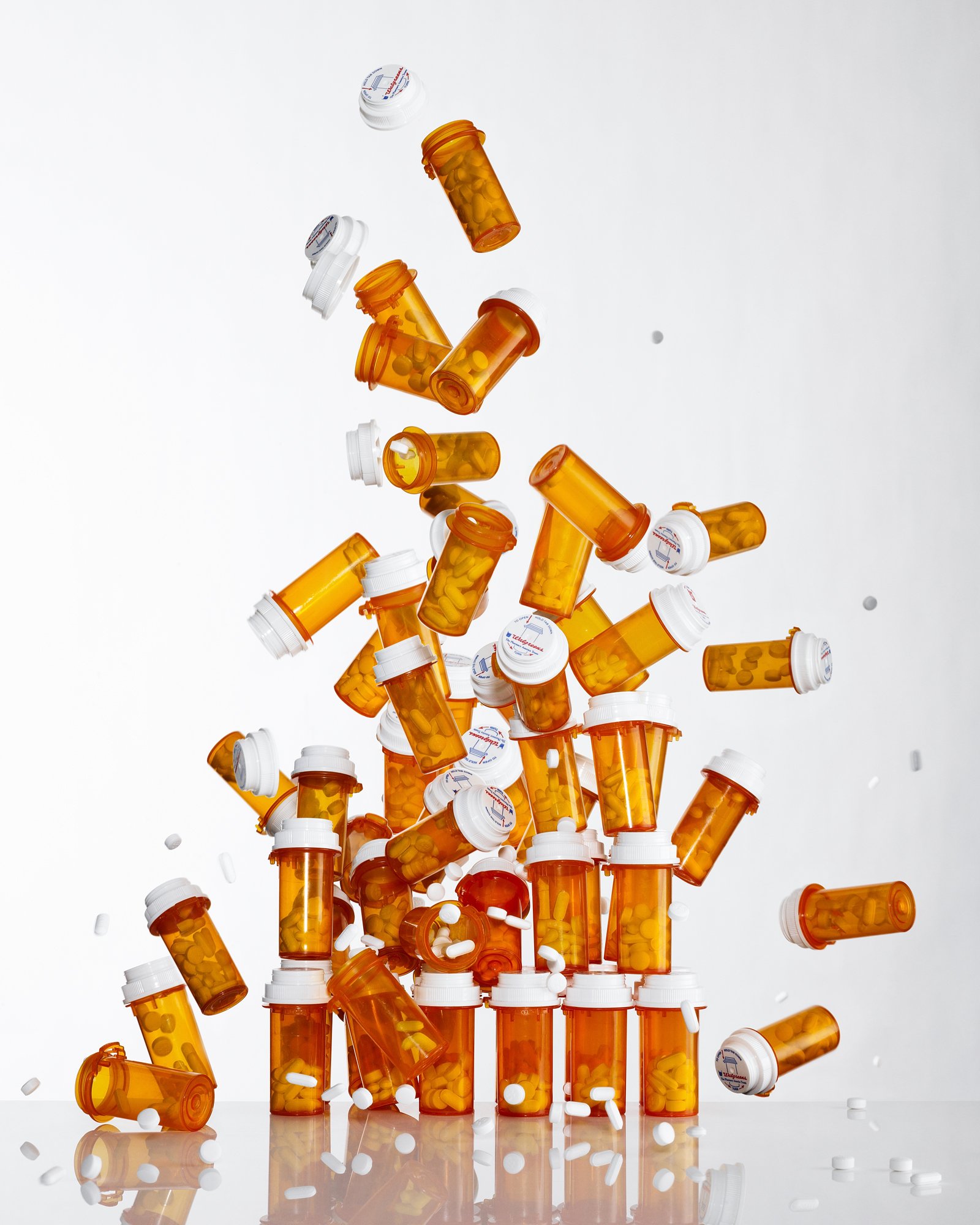 pills falling v4.jpg