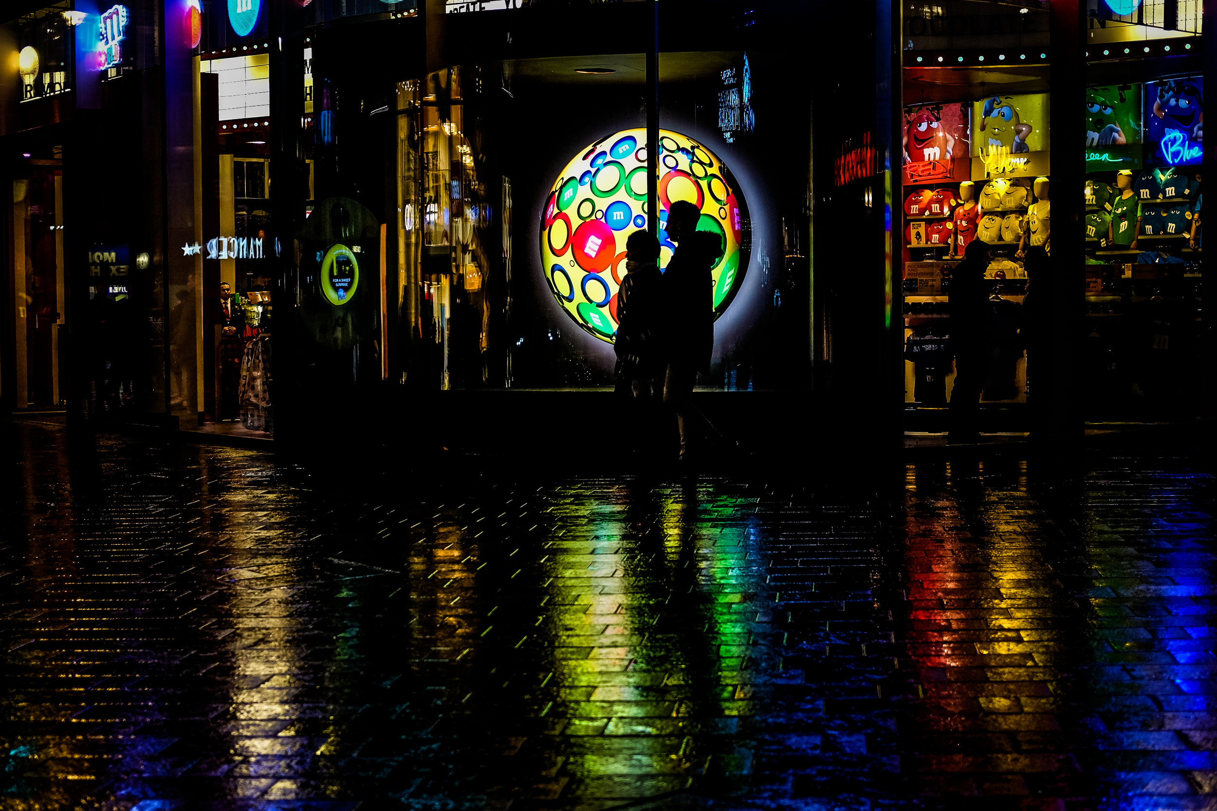 M&M world