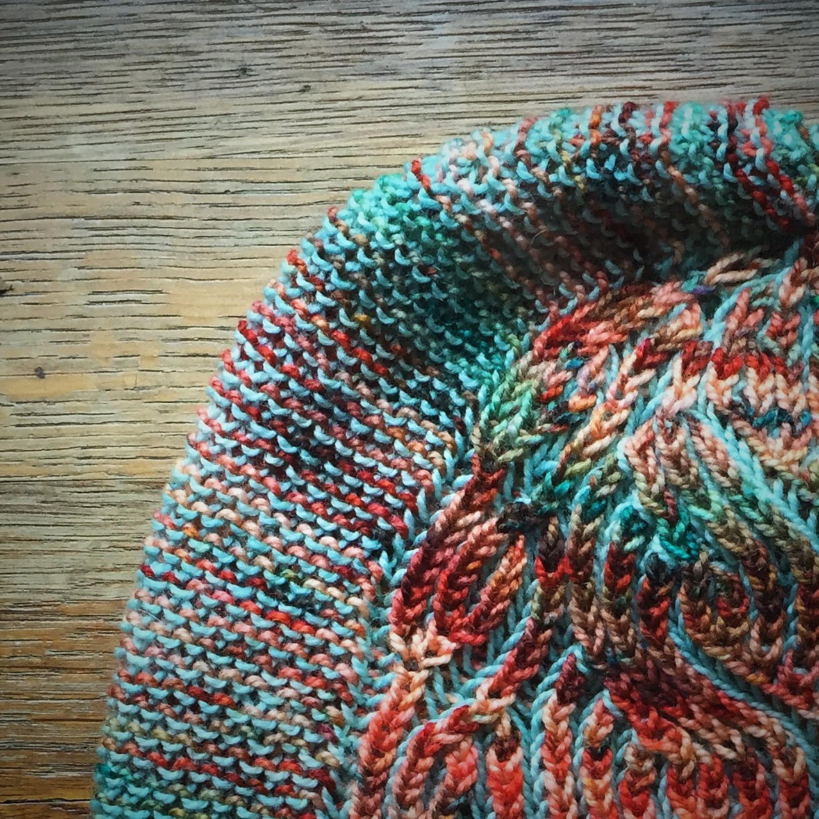 Woah Mama! - detail of Vintage Prim knit in Vintage Peony and Sea Foam by House of Ala Mode!