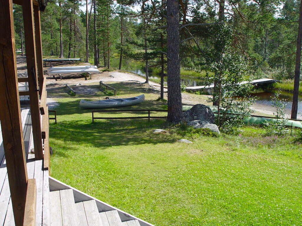  Camp området ligger sentrert rundt den stille flytende elva Sorkåa 
