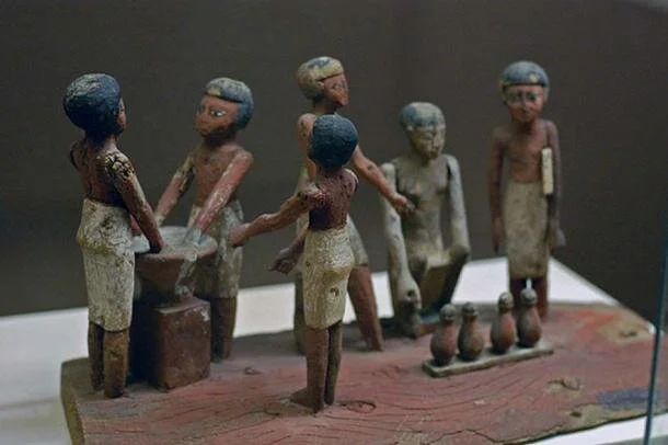 Egyptian-wooden-model_2.jpg