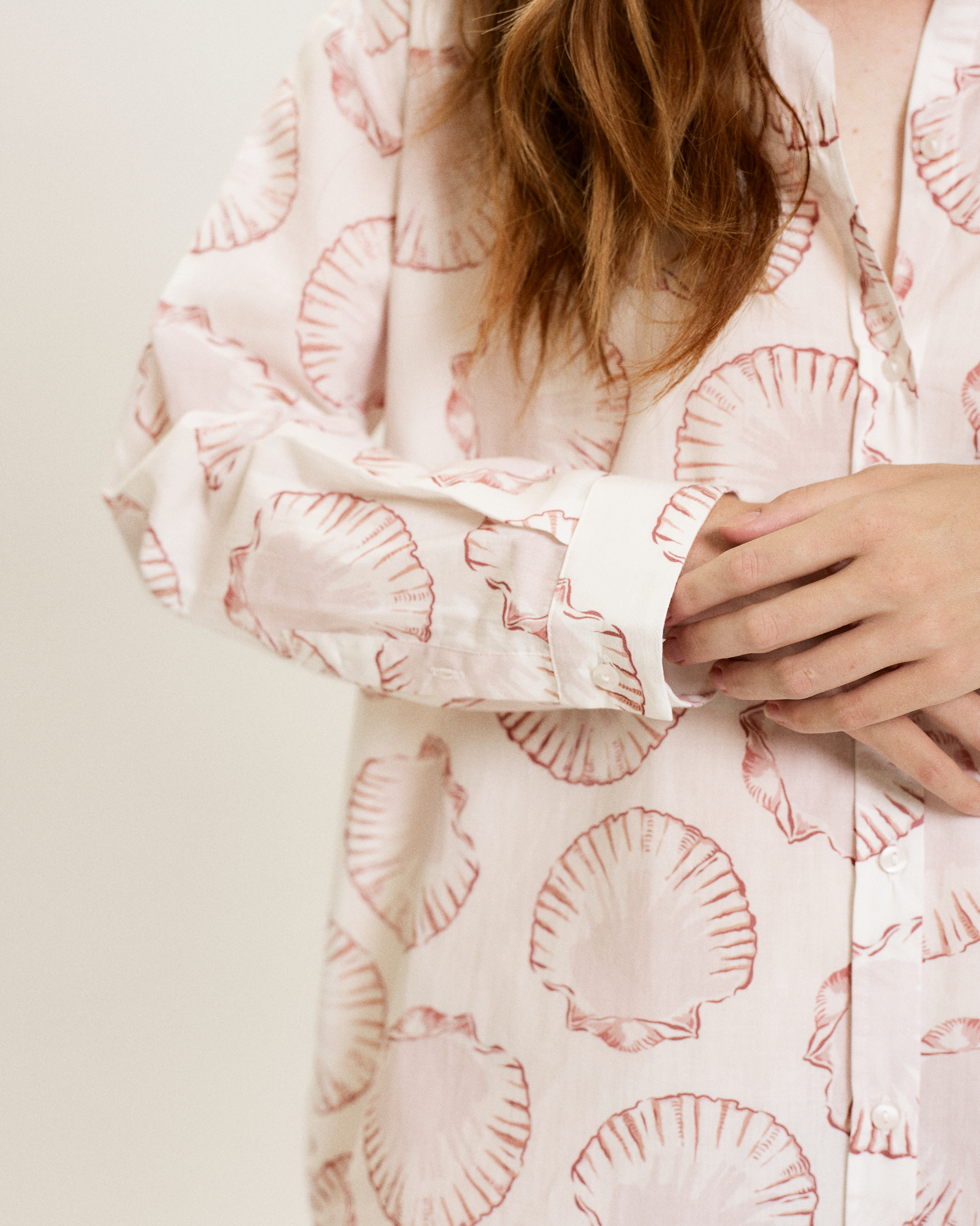 scallop-shell-shirt-nightdress-detail.png