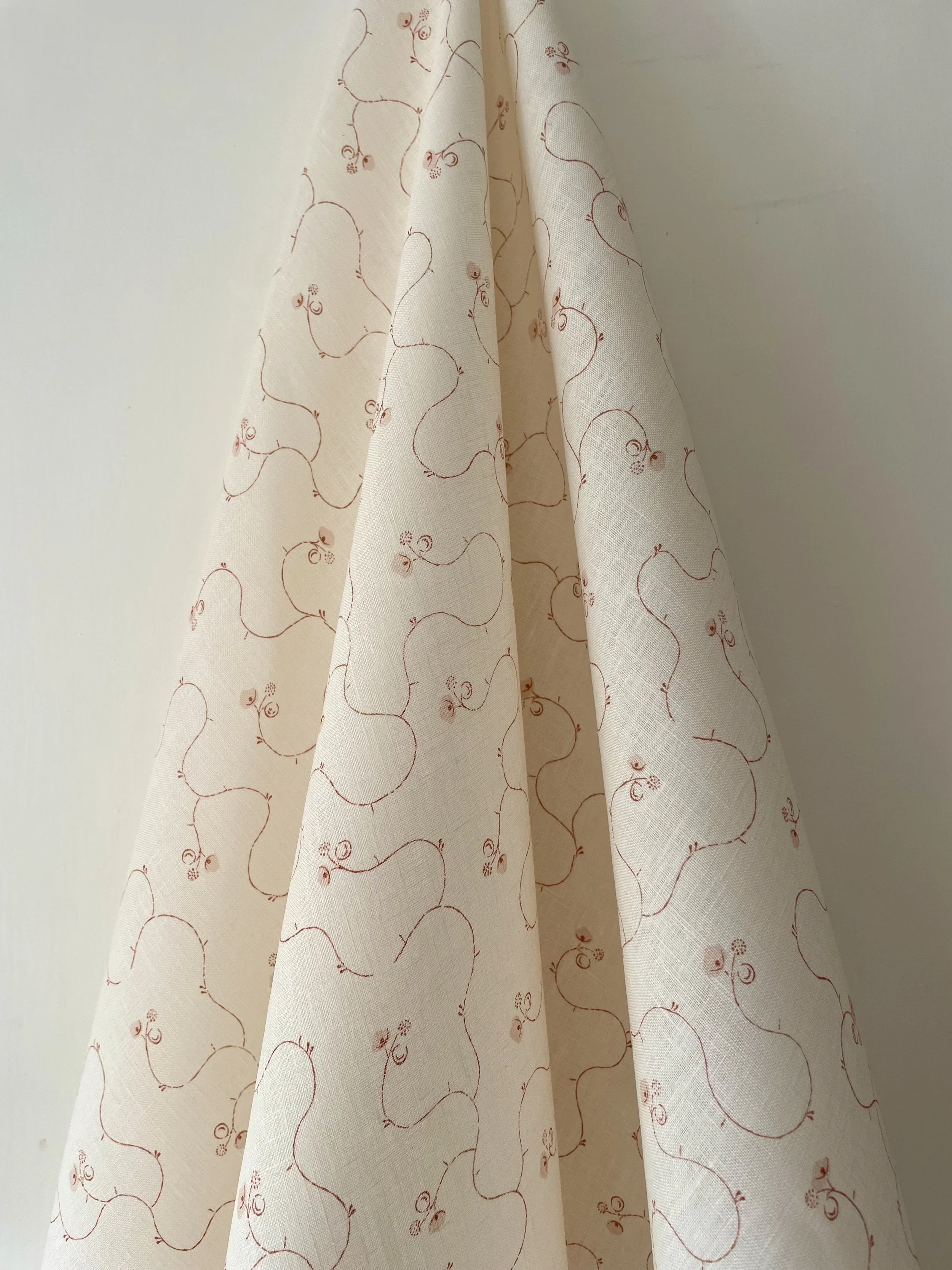 parlour-posy-russet-antique-cream-midweight-linen-1..jpg