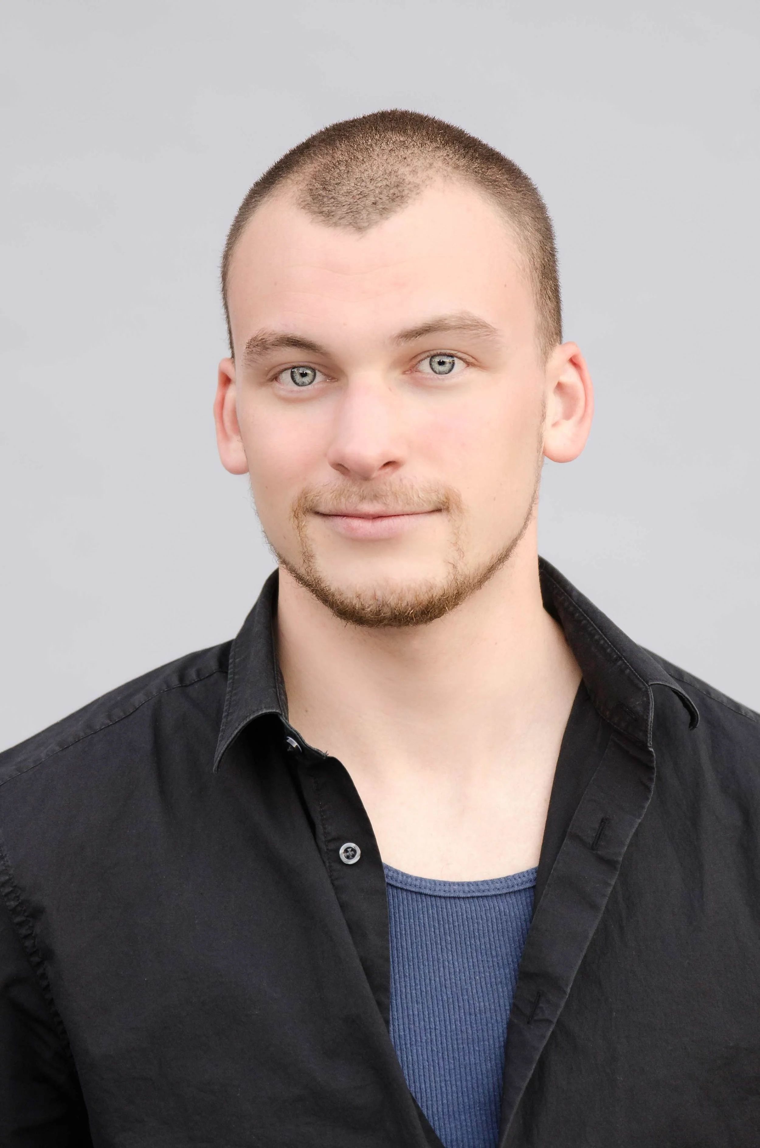 Eric Hillen | Actor Headshot