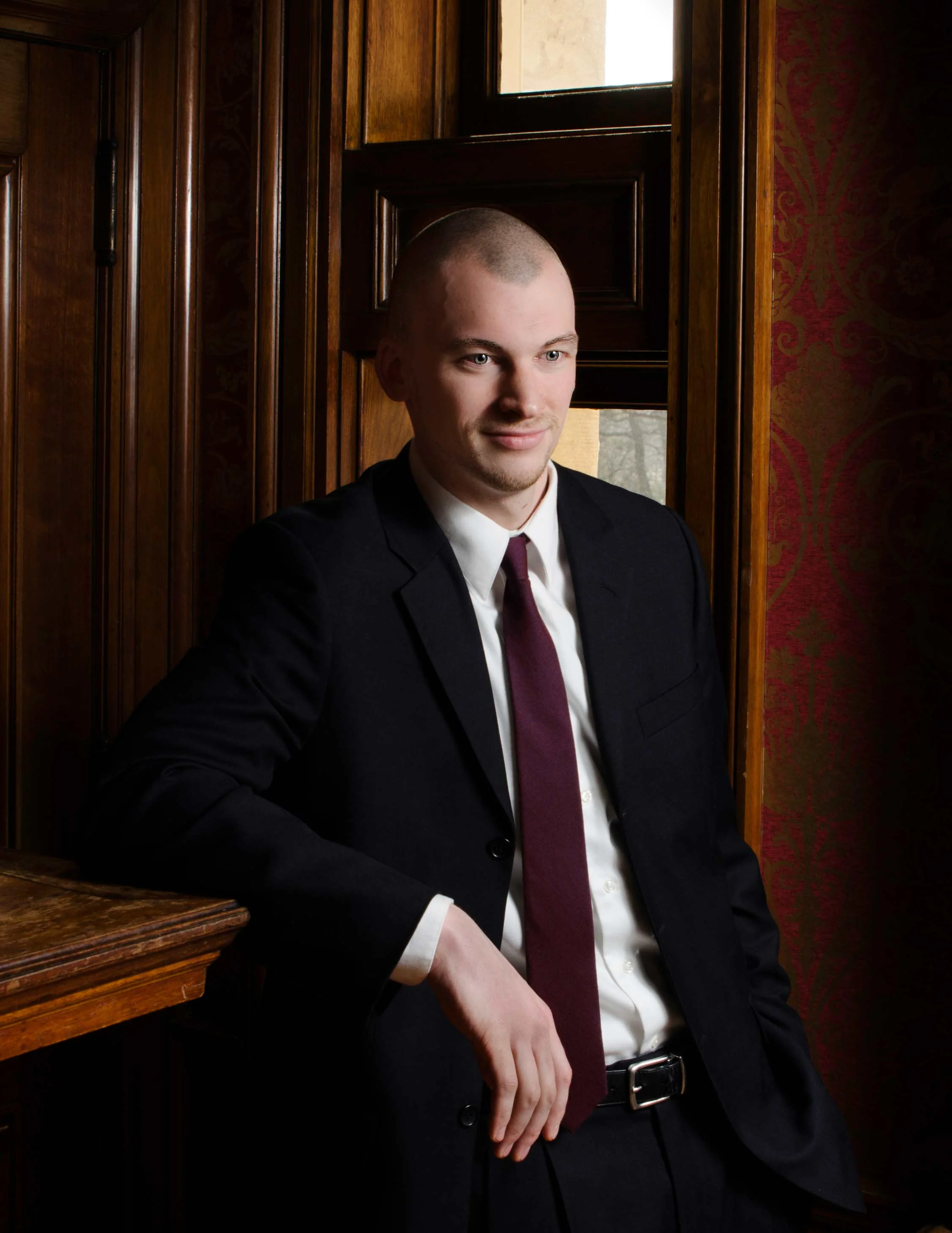 Eric Hillen | Actor Headshot