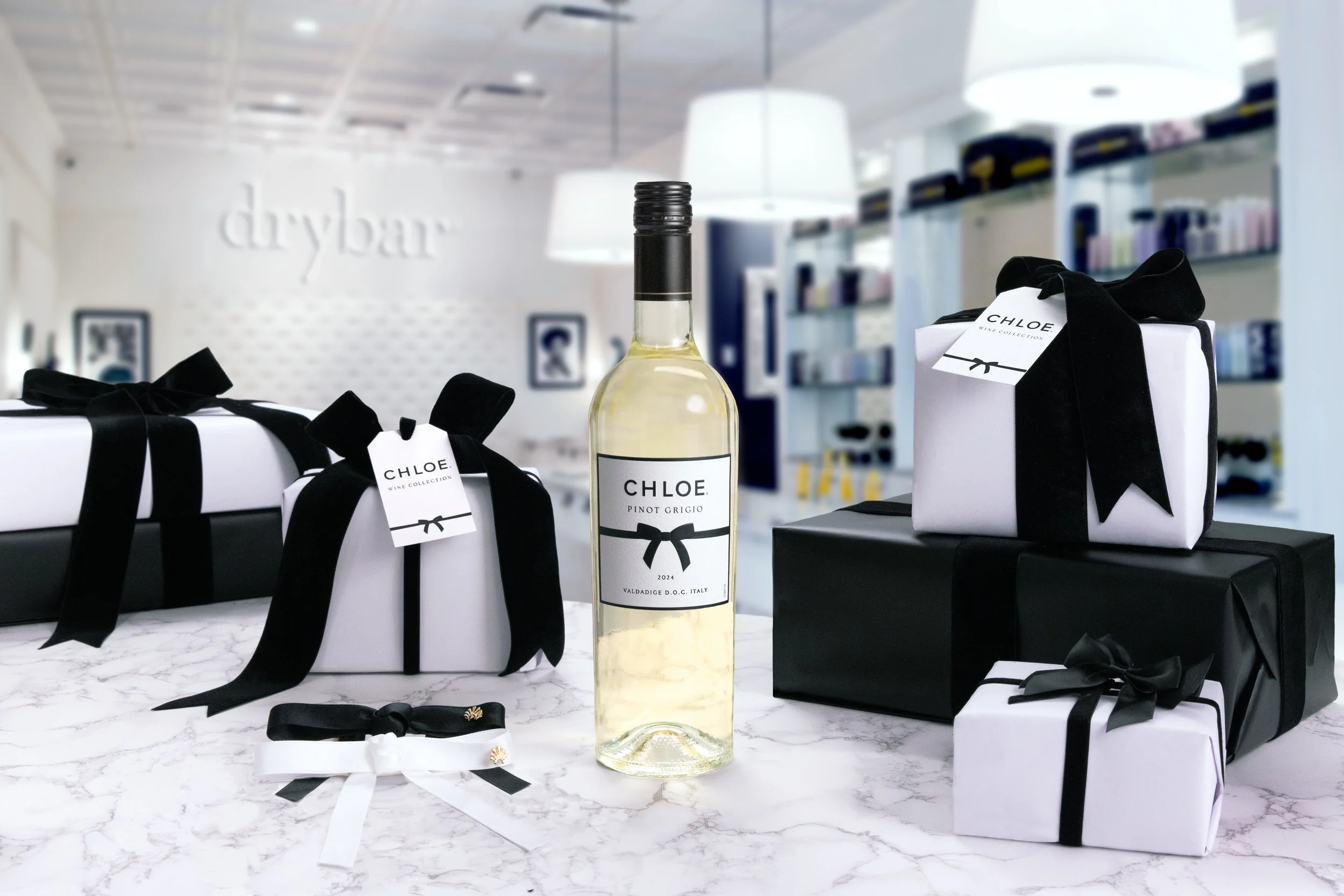 Chloe x Drybar Holiday Bow Bar Experience.jpg