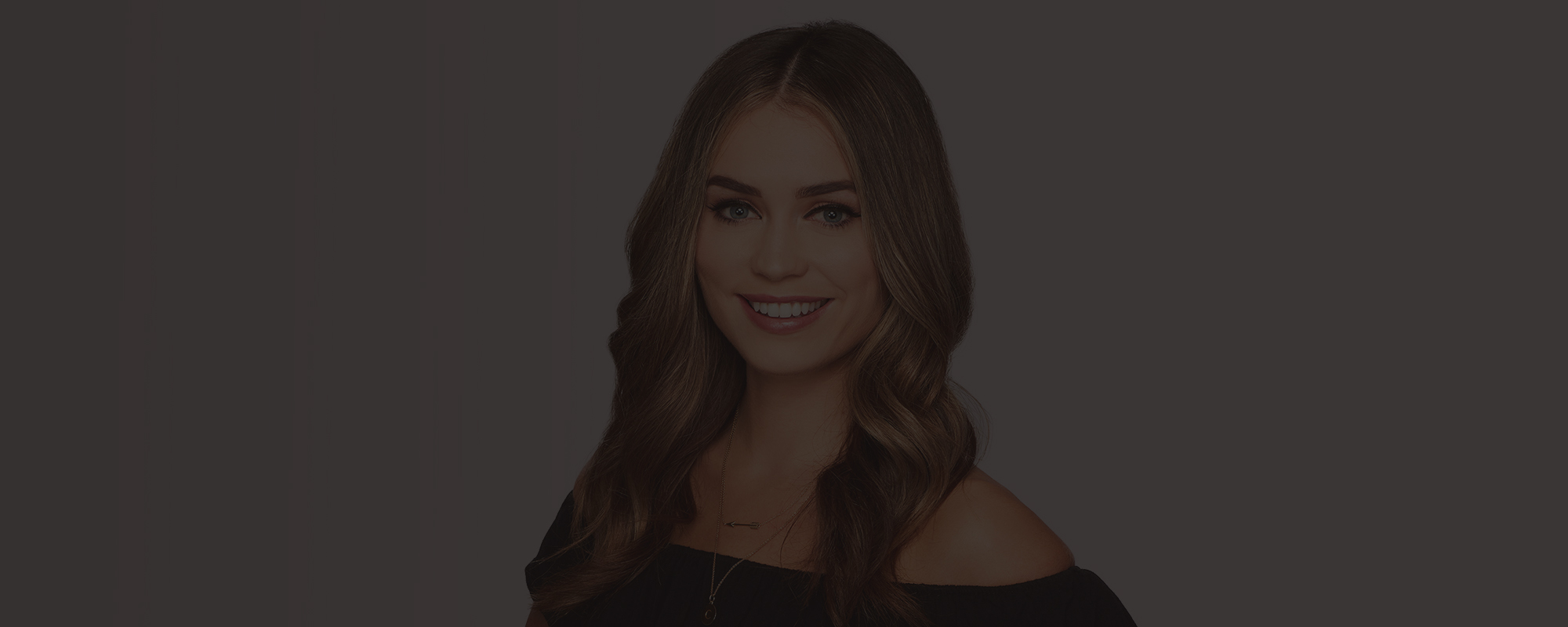 CAITLIN  25 | Toronto, Ontario | Realtor