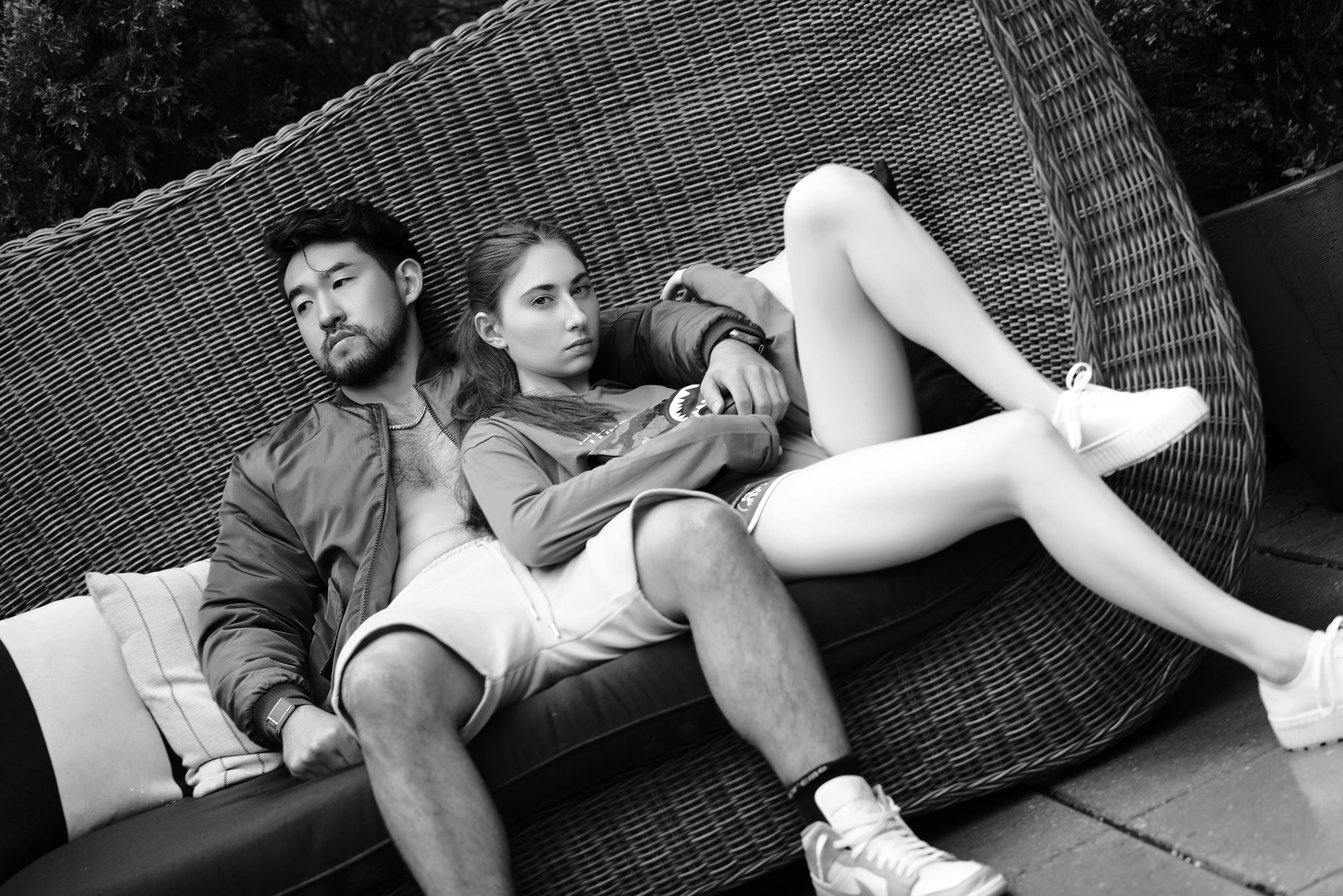 ISSUE #90 | Weekend Vibes Only Editorial