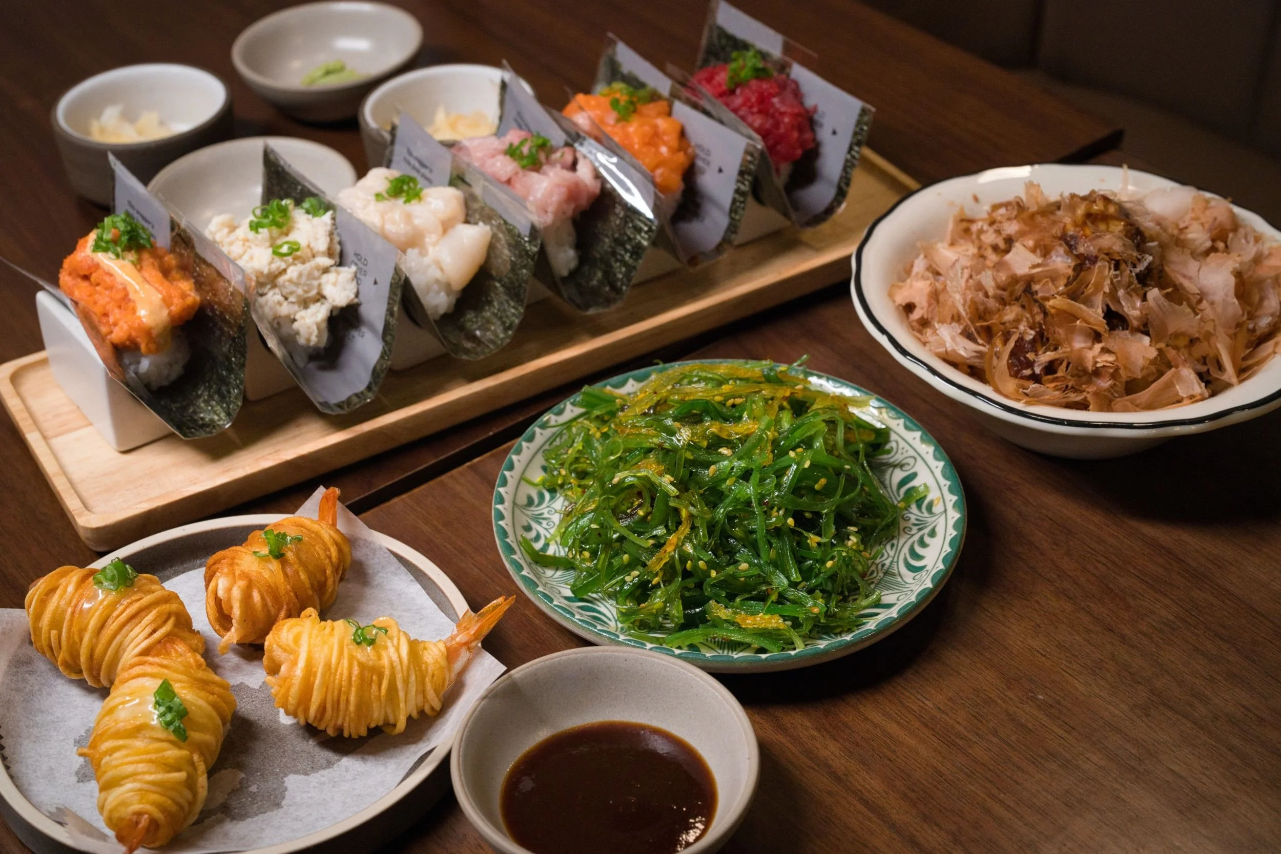 DEC ISSUE #120 | THE 9LIST 9M3NU HANDROLL BAR ROLLING