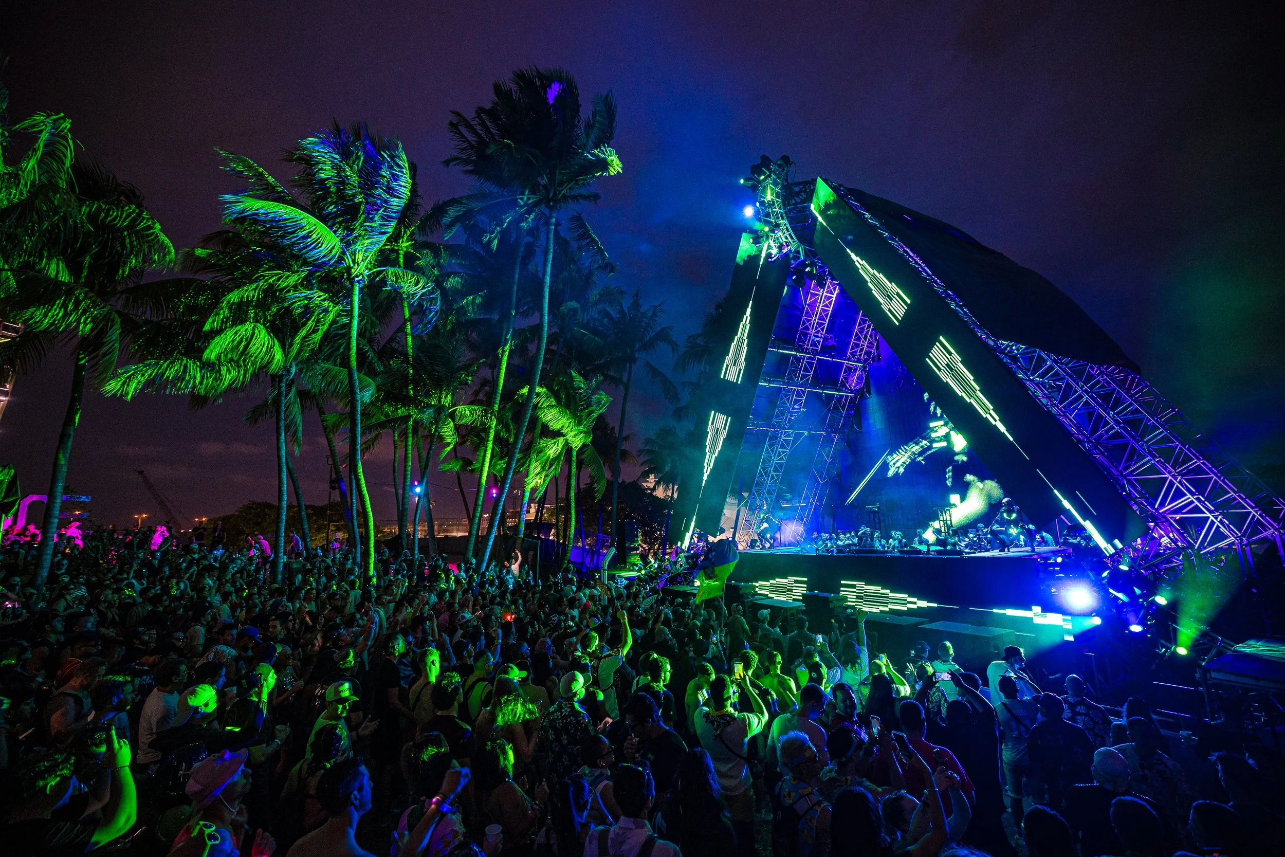 ULTRA2025_0329_195829-5667_ALIVECOVERAGE (1).jpg