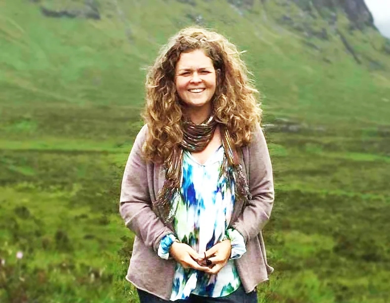 Robin Rhodes-Crowell Visiting Instructor of English for Academic Purposes/ESOL