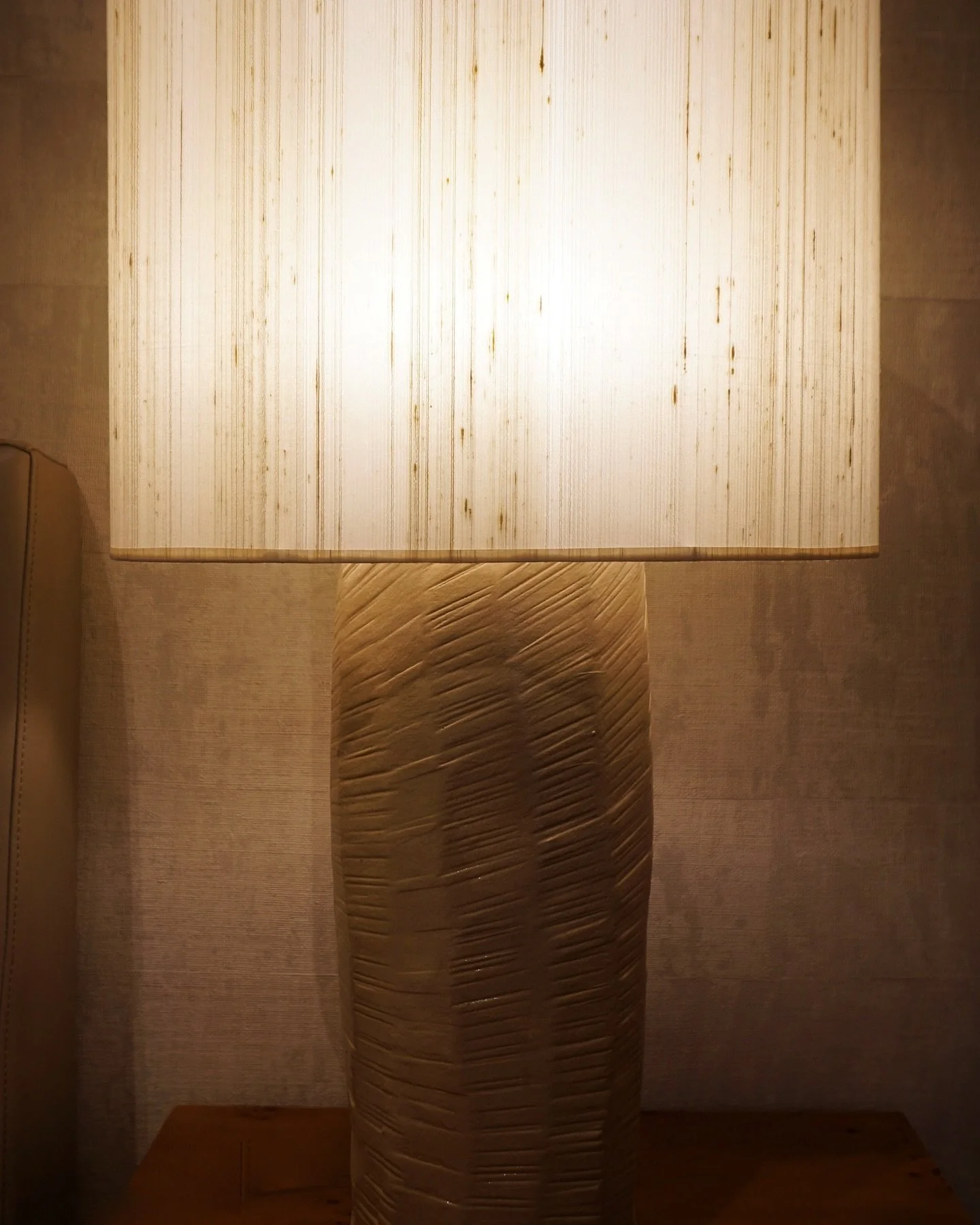 Discover our selection of elegant lighting choices to form an intimate space: sculptural lamps, ceramic table lamps, detailed wall lamps.

Fine more by clicking in the link in our bio.

#interiordesigner #furniture #interiordecor #luxury #decoration 