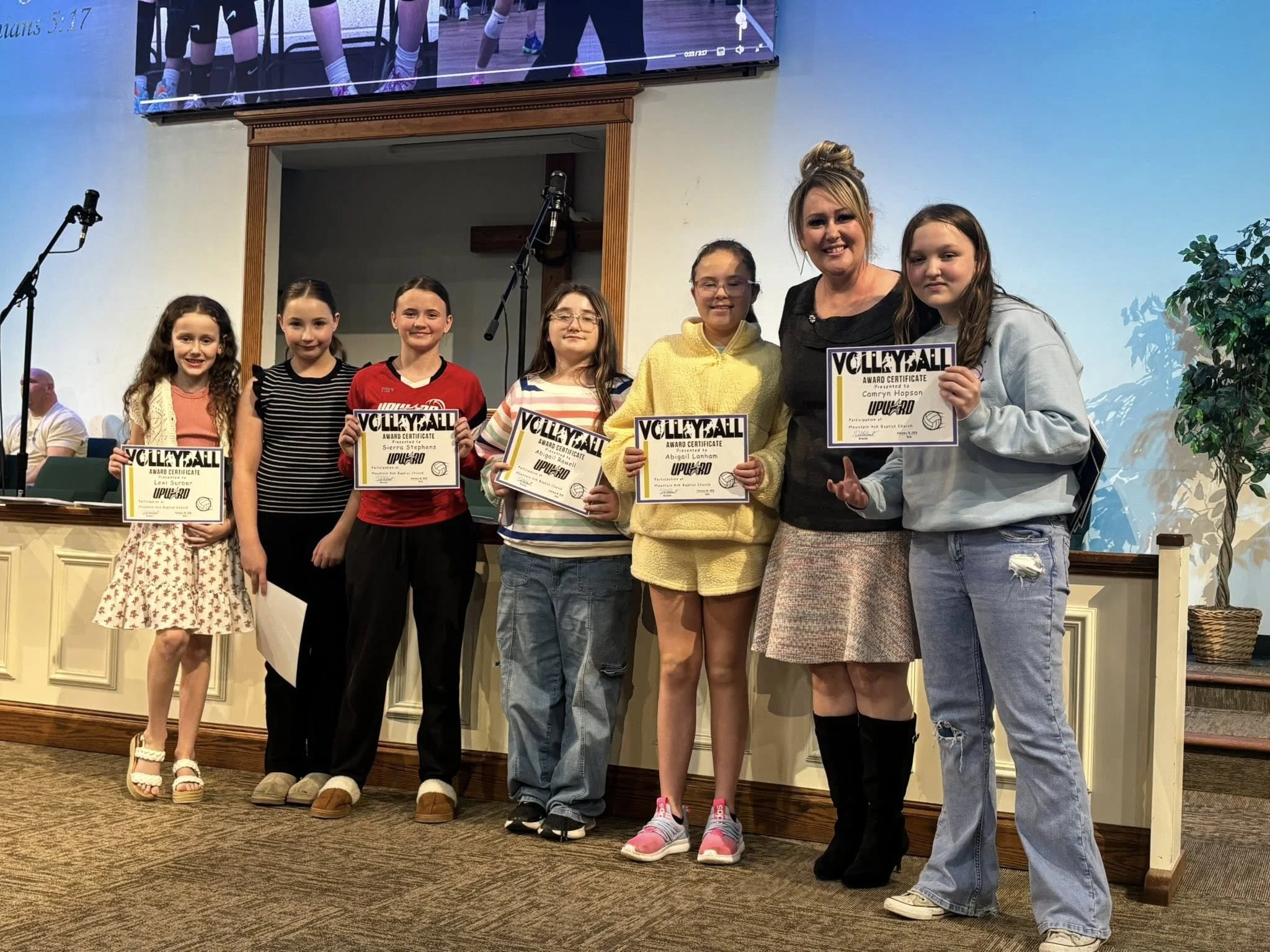 upward volleyball7.jpg